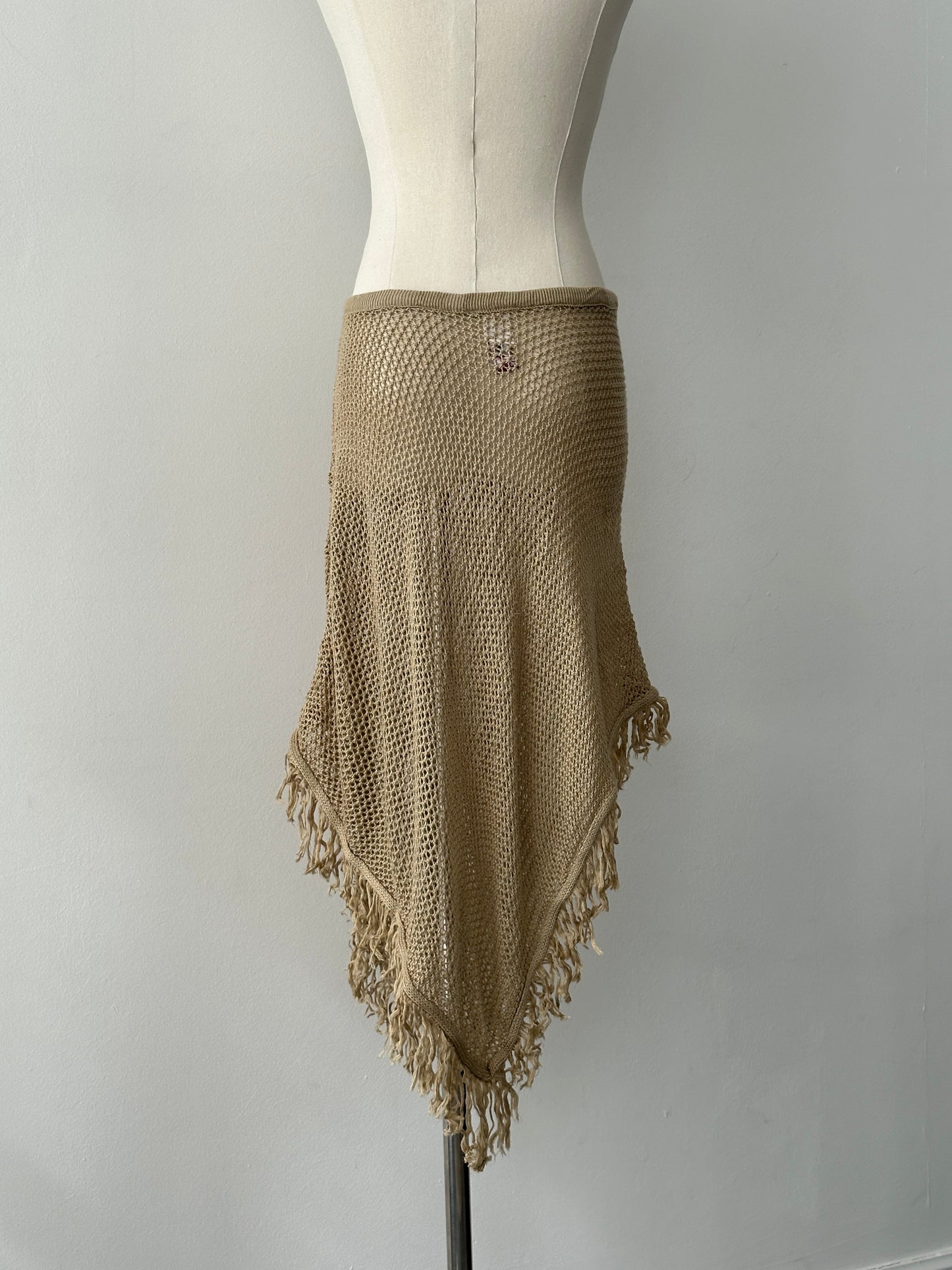 USA Vintage 1990s Open Knit Fringed Midi Skirt - W26