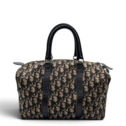 https://cdn.shopify.com/s/files/1/0564/9376/8855/files/dior_boston_30_vintage_monogram_beige_christian_dior_oblique_boston_bag_vintage_dior_handtasche_canvas_beige1767.webp?v=1779406963