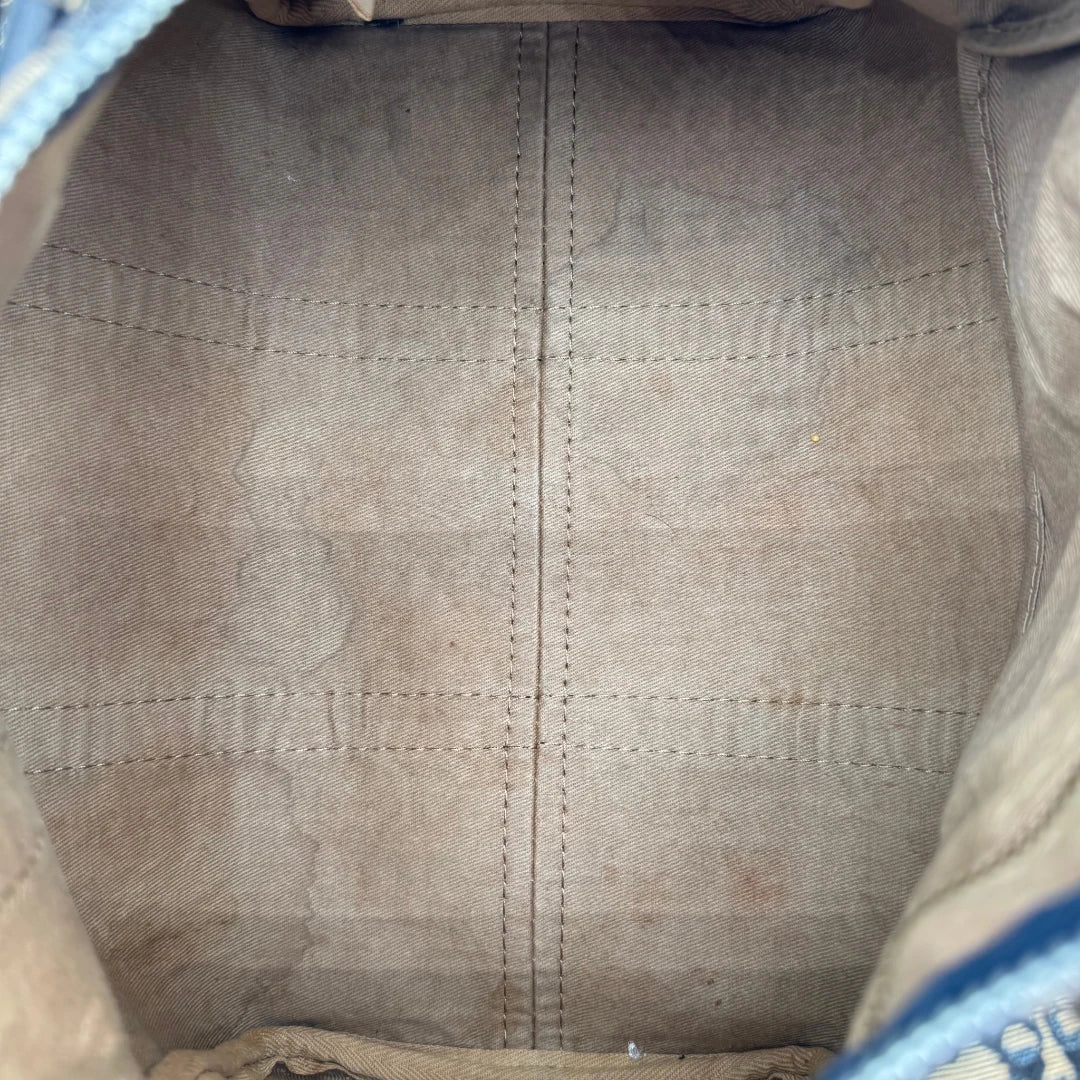 https://cdn.shopify.com/s/files/1/0564/9376/8855/files/dior_boston_30_vintage_monogram_beige_christian_dior_oblique_boston_bag_vintage_dior_handtasche_canvas_beige1783.webp?v=1779406963