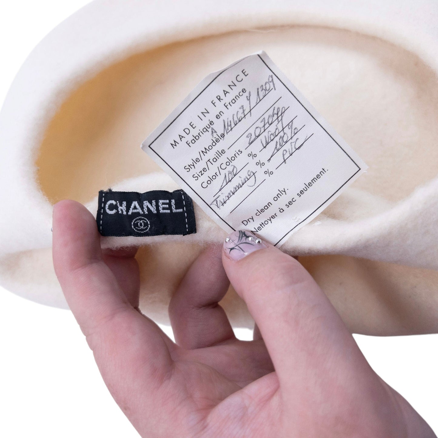 Vintage 2000s Chanel by Karl Lagerfeld Poppy Logo Wool Beret Hat | O/S, Cream
