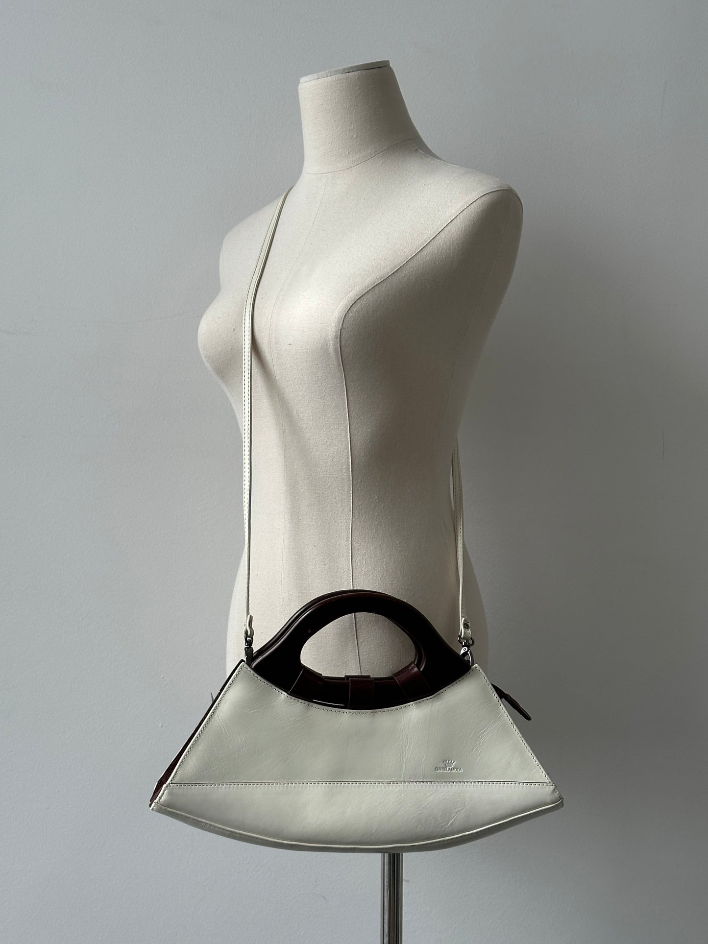 Italian Vintage 1990s Leather Crossbody Bag