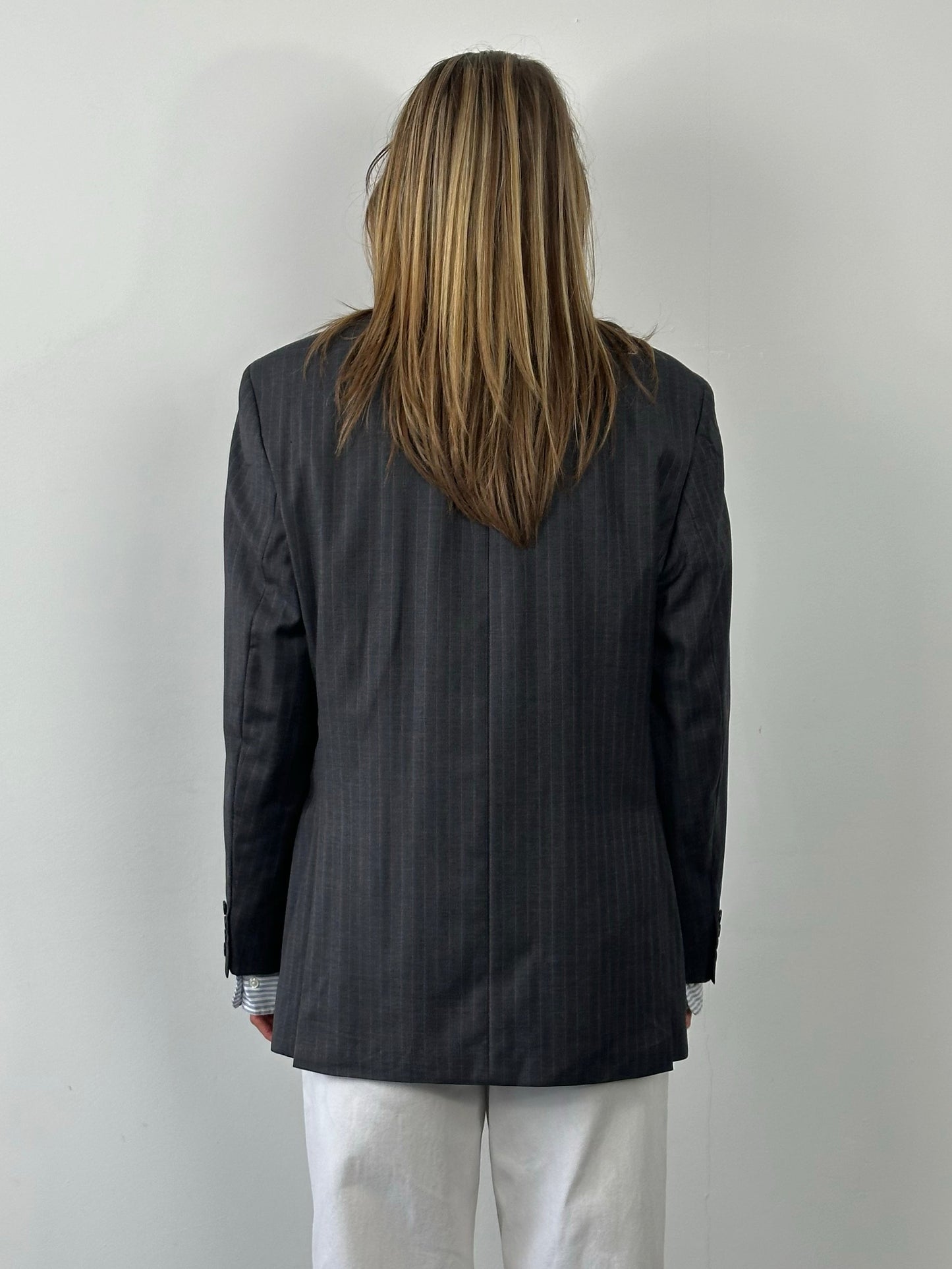 Loro Piana x Digel 1990s pure wool single-breasted blazer in size L, tailored fit, dark gray fabric, and classic lapel style.