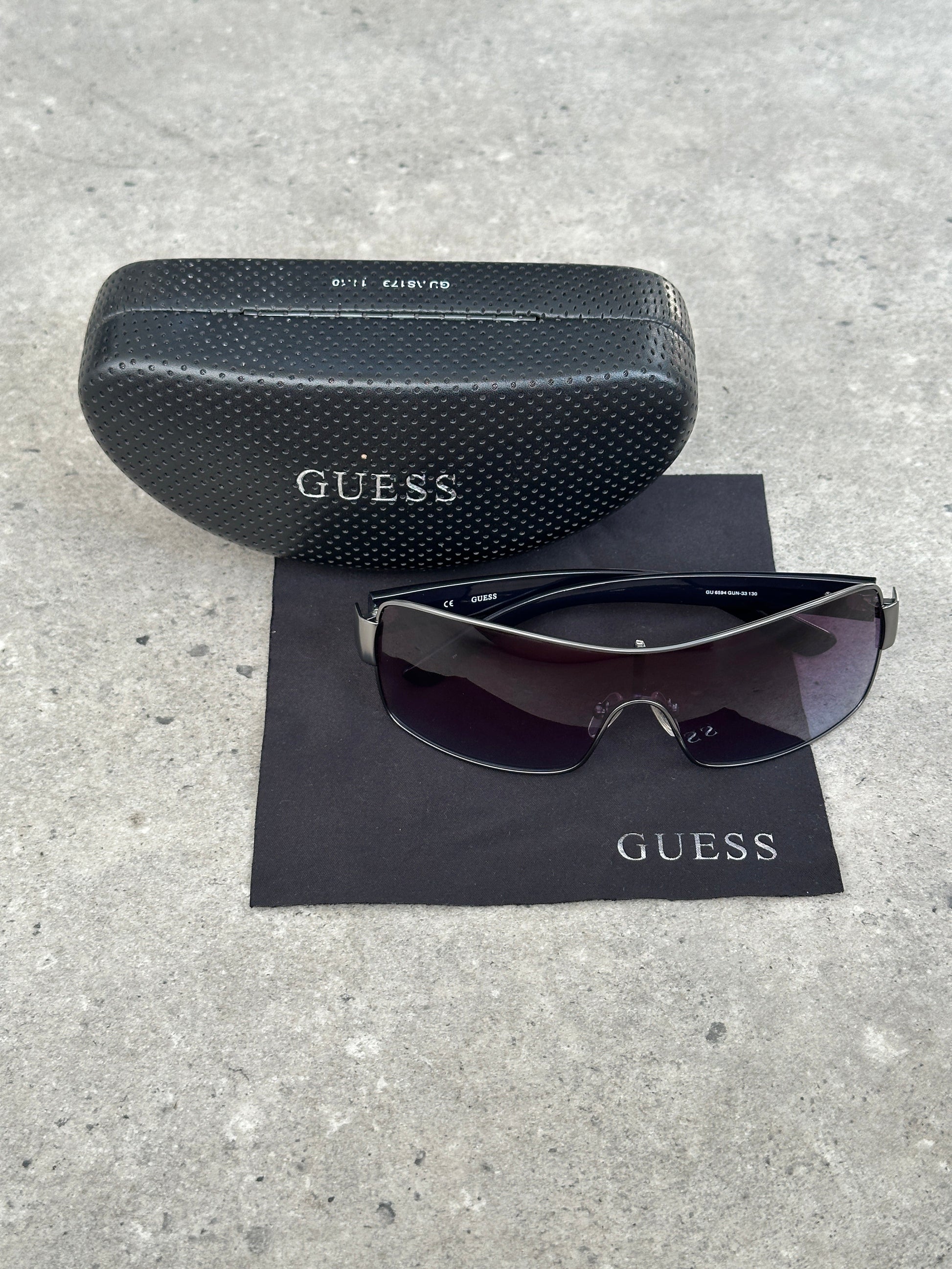 Guess 2000s Oversized Shield Logo Sunglasses