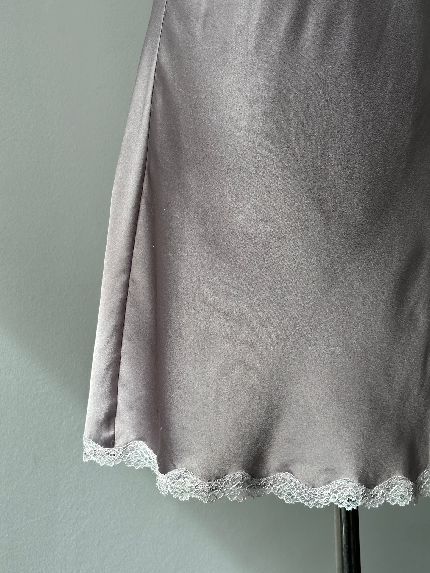 Victoria Secret 2000s Sleeveless Lace Mini Slip Dress - XS-S
