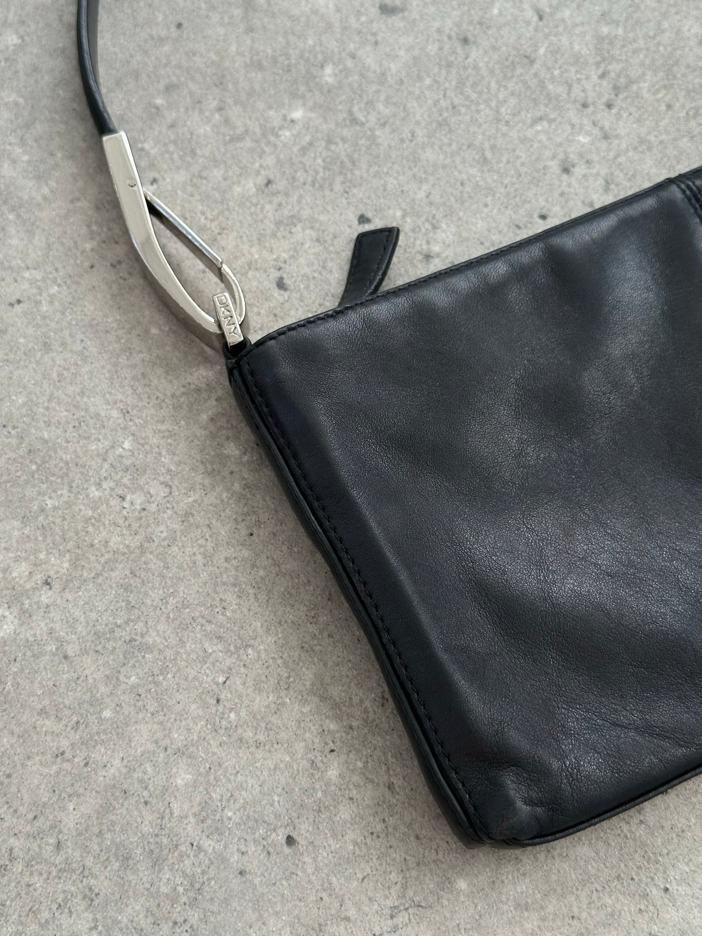 DKNY 2000s Leather Shoulder Bag