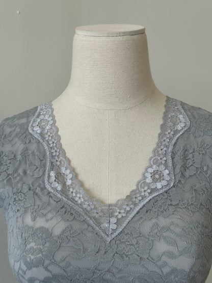 Vintage 1990s V Neck Lace Top - XS-S