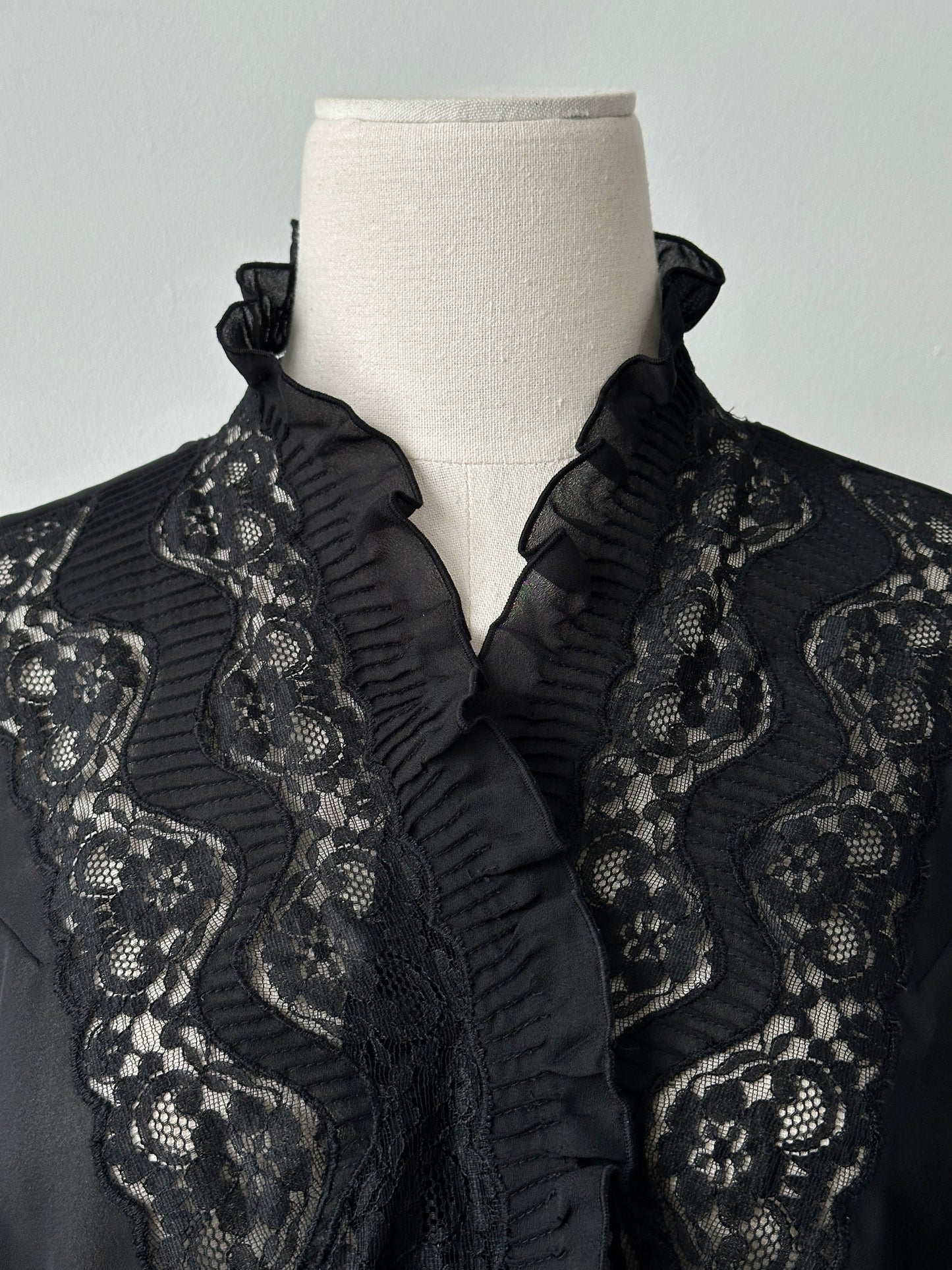Vintage 1990s Lace Sheer Ruffle Top - XS-S