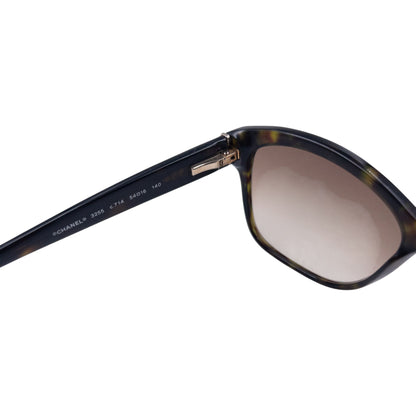 Vintage 2000s Chanel Tortoise Shell Sunglasses | O/S, Multicoloured