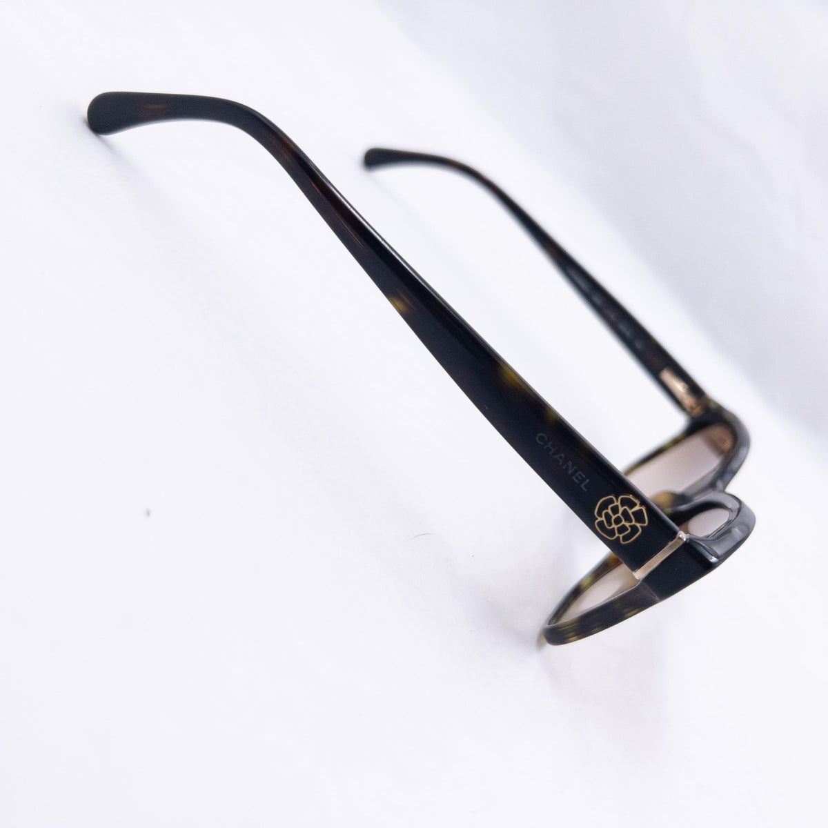 Vintage 2000s Chanel Tortoise Shell Sunglasses | O/S, Multicoloured