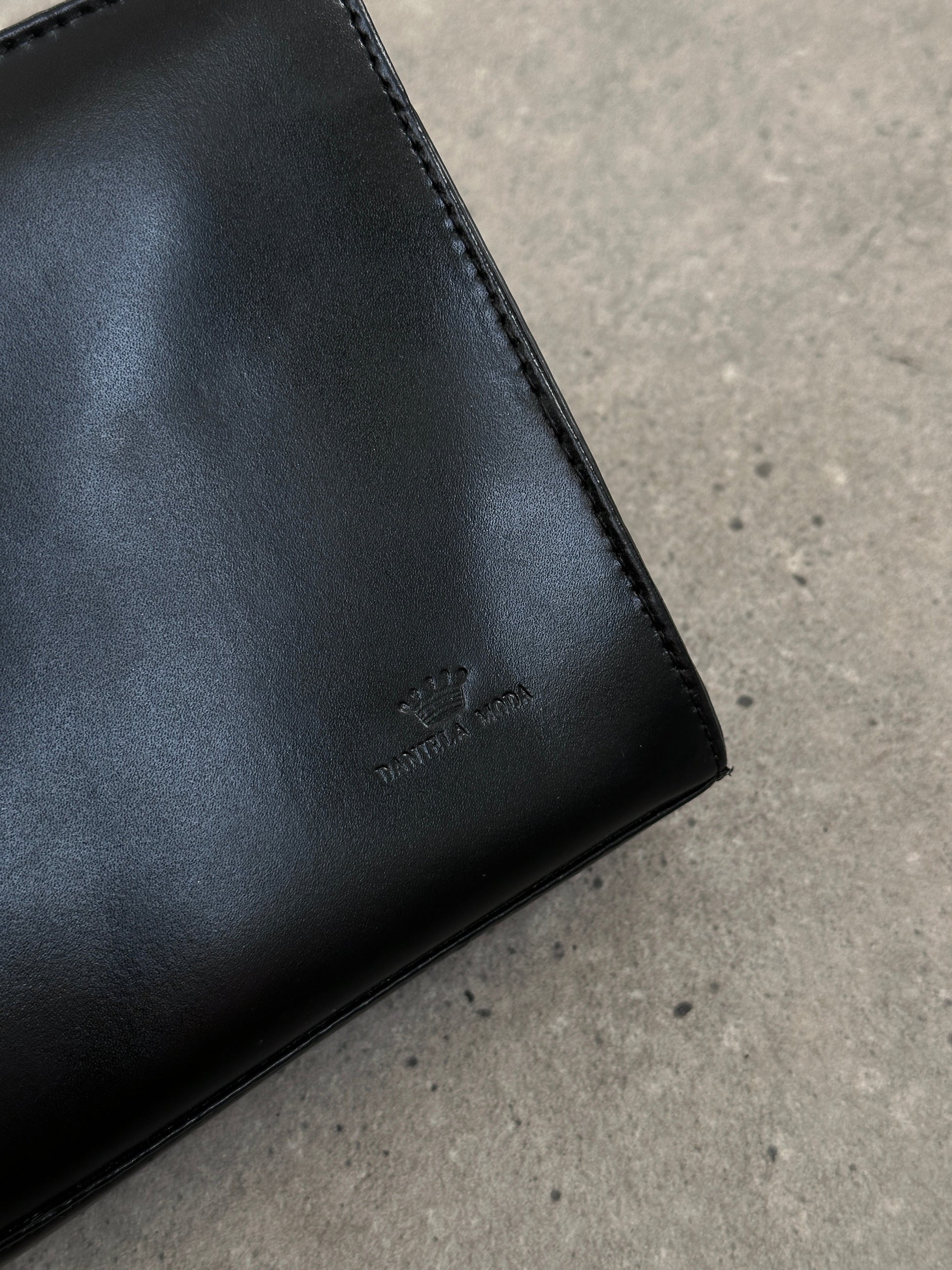 Vintage 2000s Leather Minimal Ring Bag