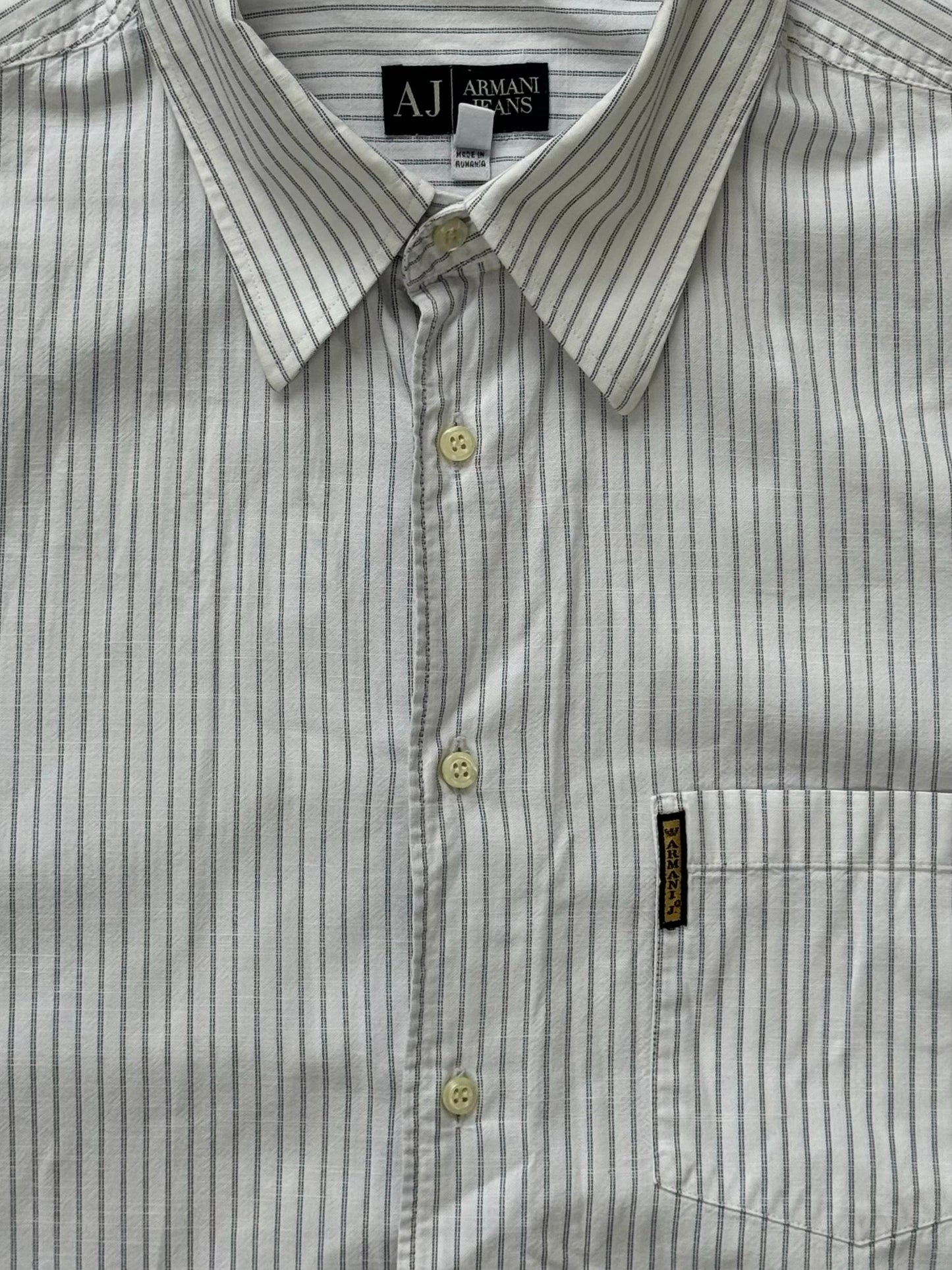 Armani Jeans 2000s pure cotton striped short sleeve shirt in white and navy, size M, with a classic collar and button front.