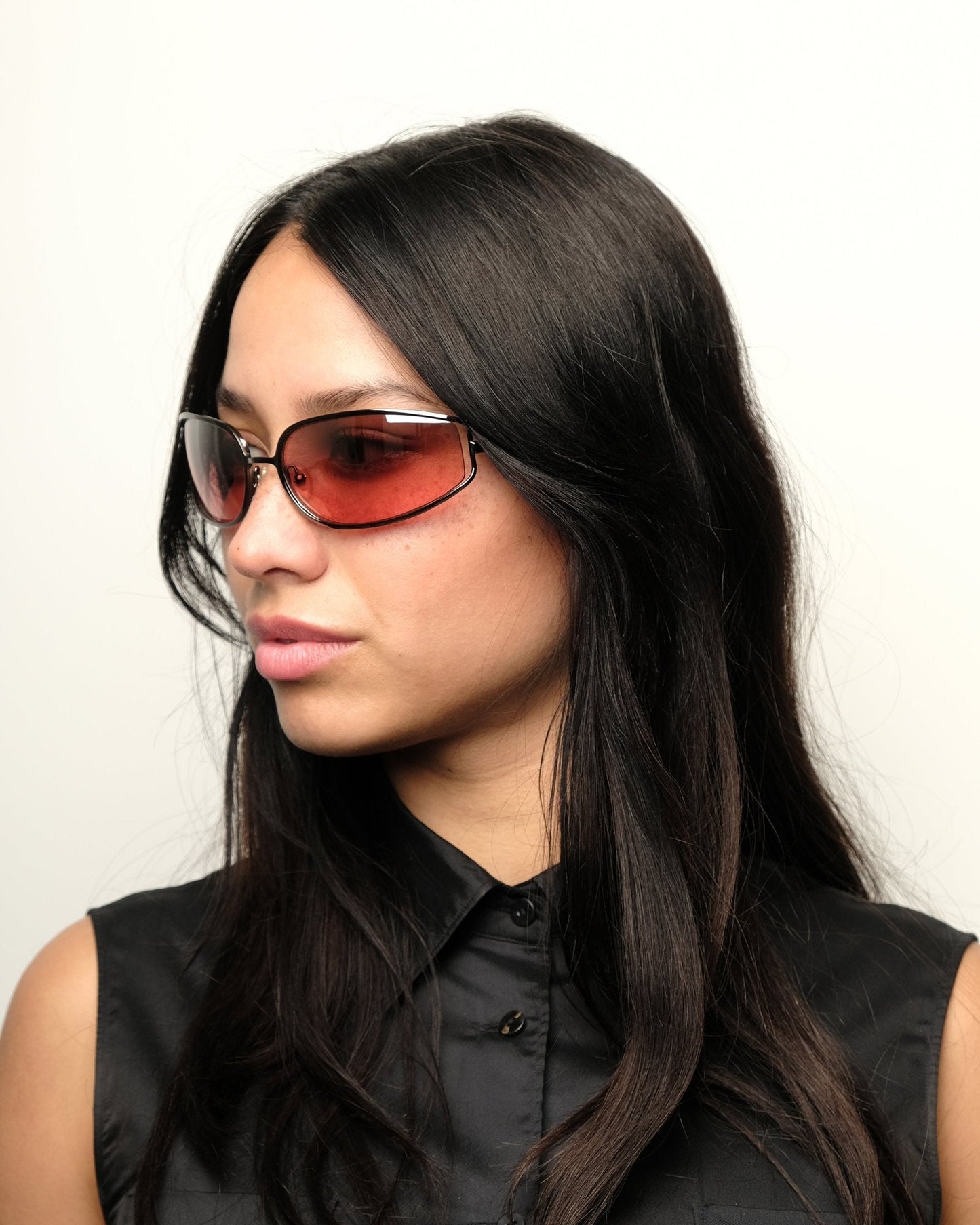 https://cdn.shopify.com/s/files/1/0818/5459/5398/files/fendissime-fendissime-gradient-sunglasses-vintage-su482-2617193.jpg?v=1778953717