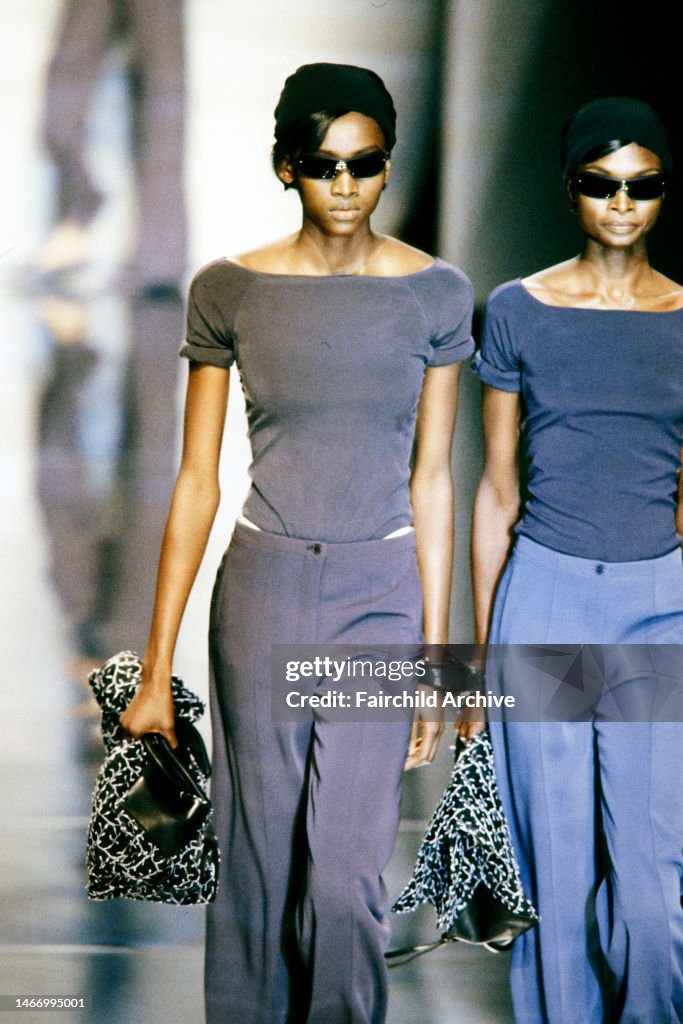 Giorgio Armani Spring 2001 shield | O/S, Rose