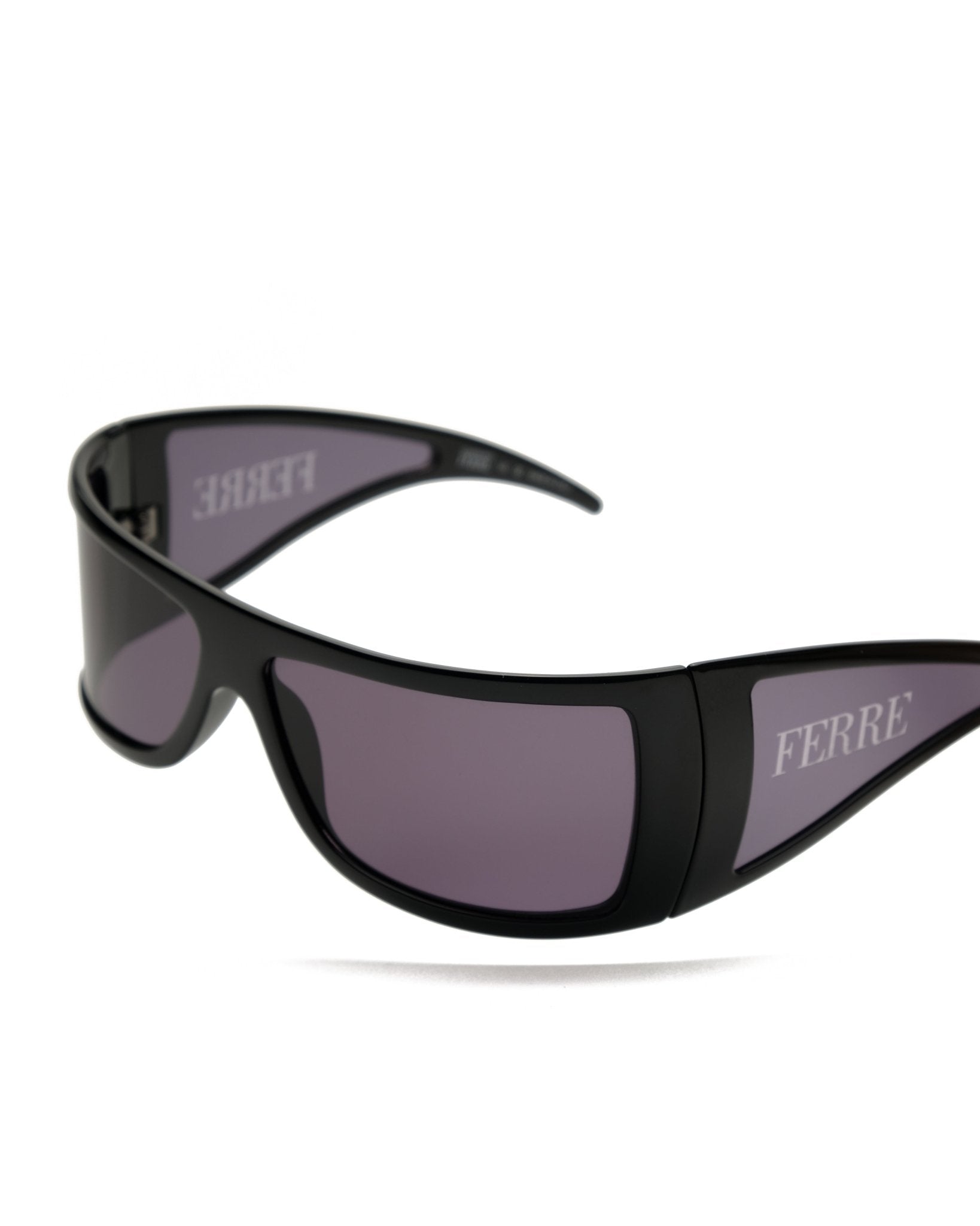 https://cdn.shopify.com/s/files/1/0818/5459/5398/files/gianfranco-ferre-gianfranco-ferre-sunglasses-vintage-su483-5307998.jpg?v=1778953756
