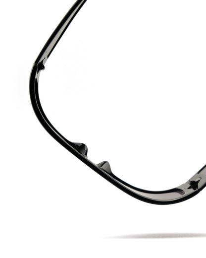 https://cdn.shopify.com/s/files/1/0818/5459/5398/files/gianfranco-ferre-gianfranco-ferre-sunglasses-vintage-su483-5924373.jpg?v=1778953756
