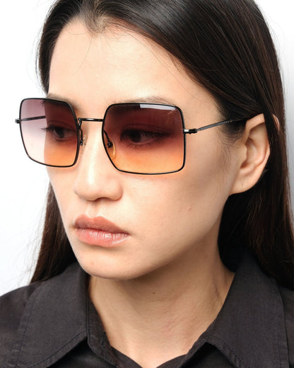 https://cdn.shopify.com/s/files/1/0818/5459/5398/files/gianfranco-ferre-sunglasses-387187.jpg?v=1749591692