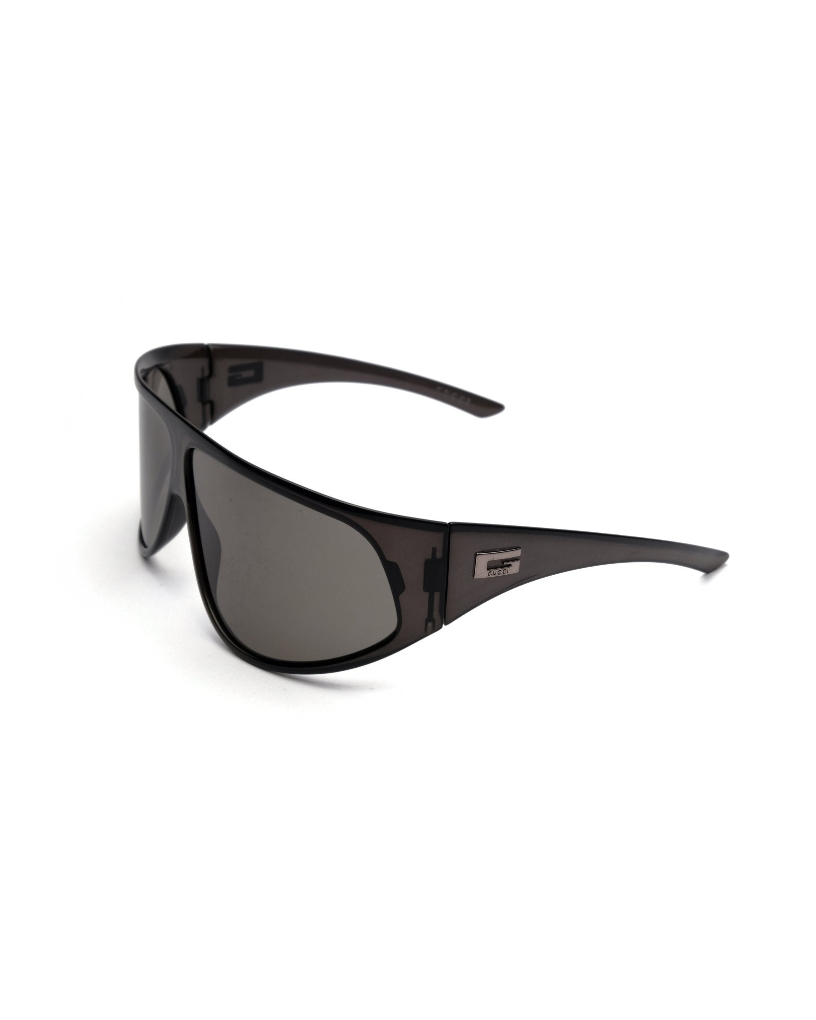 https://cdn.shopify.com/s/files/1/0818/5459/5398/files/gucci-gucci-shield-vintage-su541-2432398.jpg?v=1784368353