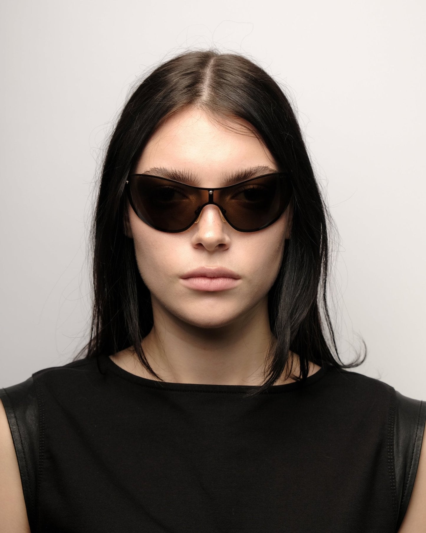 Gucci-Gucci Spring 2001 shield vintage Sunglasses – The Dryads