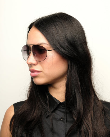 https://cdn.shopify.com/s/files/1/0818/5459/5398/files/gucci-gucci-sunglasses-vintage-su488-4237111.jpg?v=1778953722