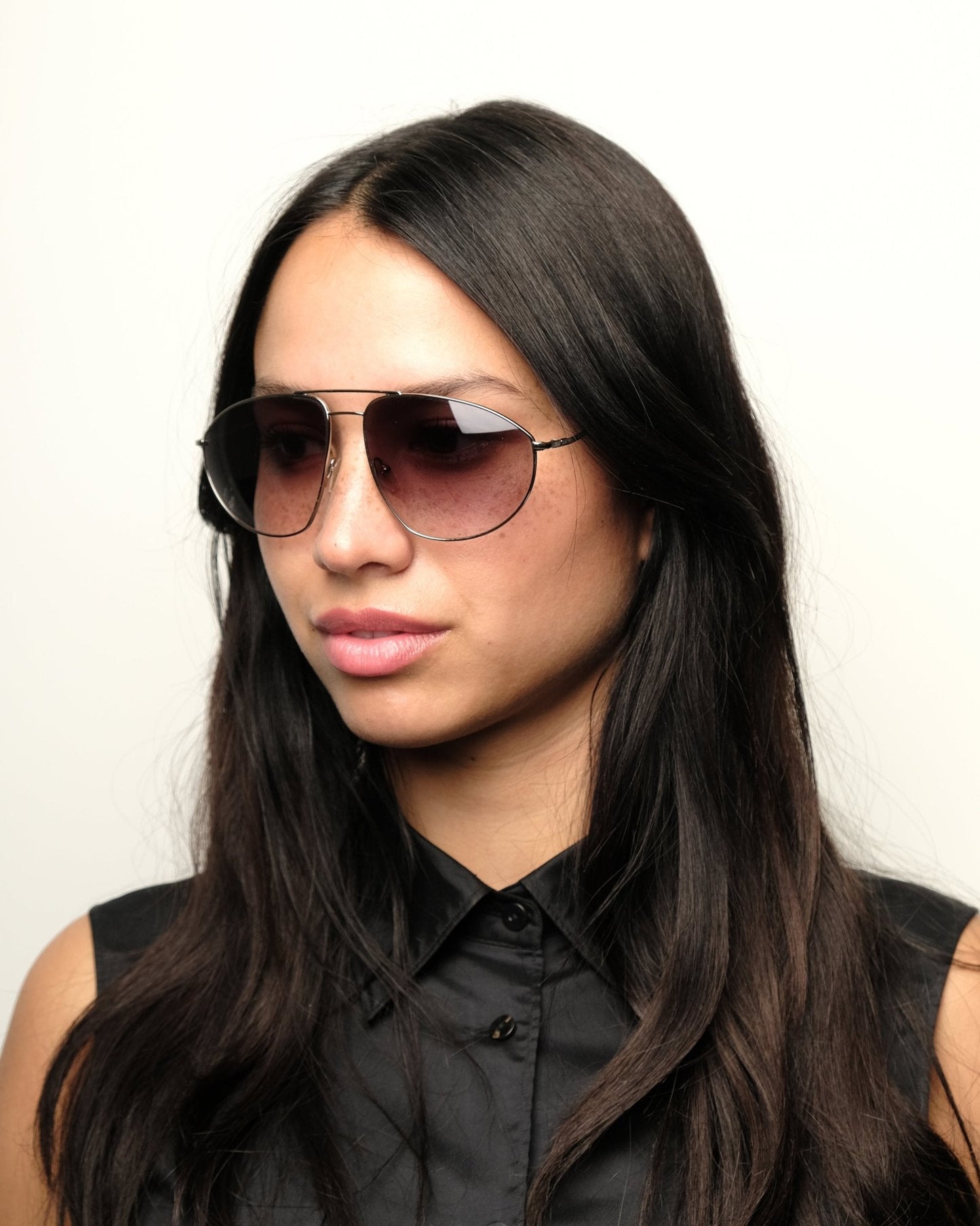 https://cdn.shopify.com/s/files/1/0818/5459/5398/files/gucci-gucci-sunglasses-vintage-su488-7444797.jpg?v=1778953721