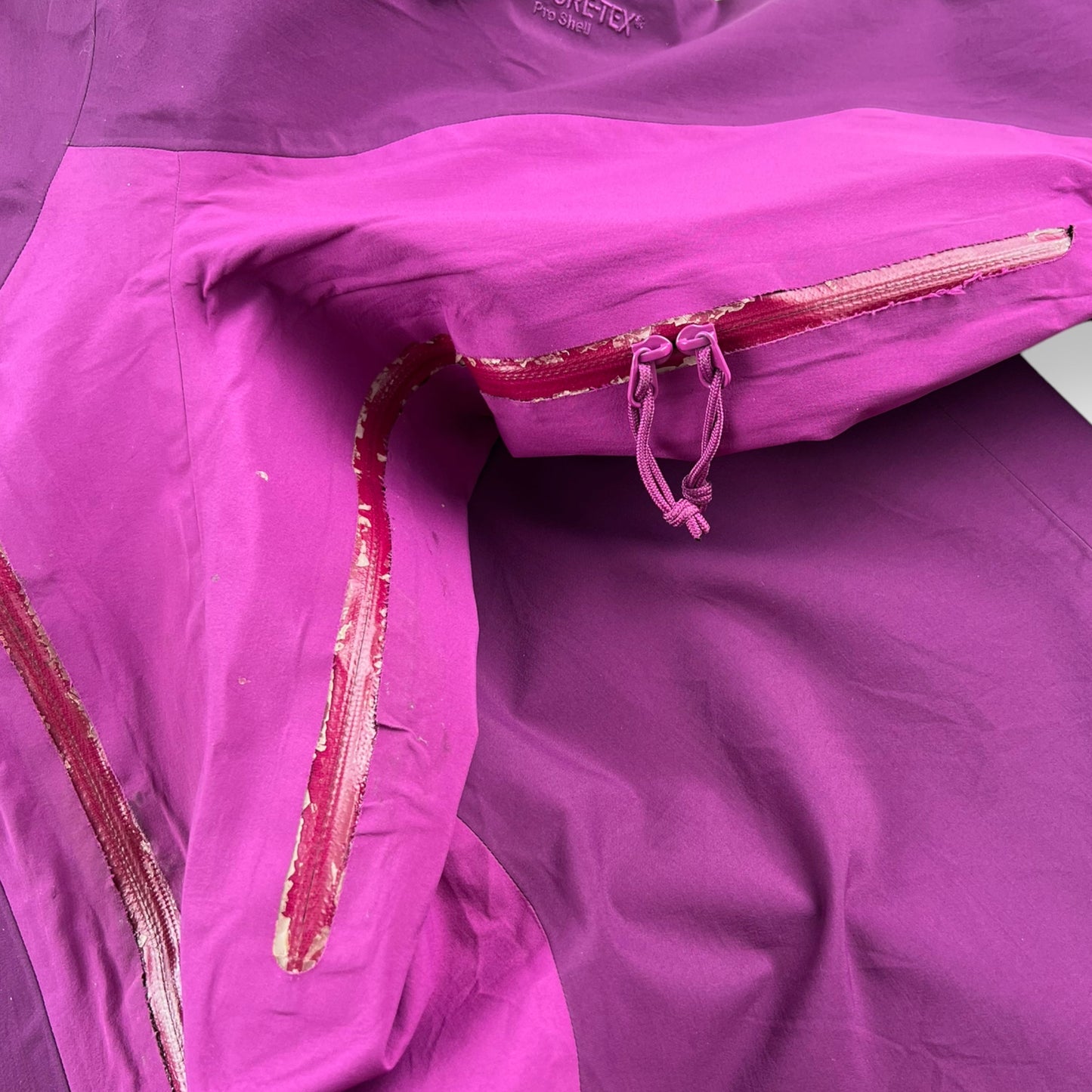 Womens Arc'teryx Beta AR Jacket (L)