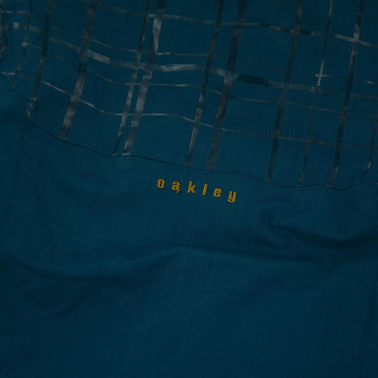 Vintage Oakley Snowboard Jacket Woman’s Size XL