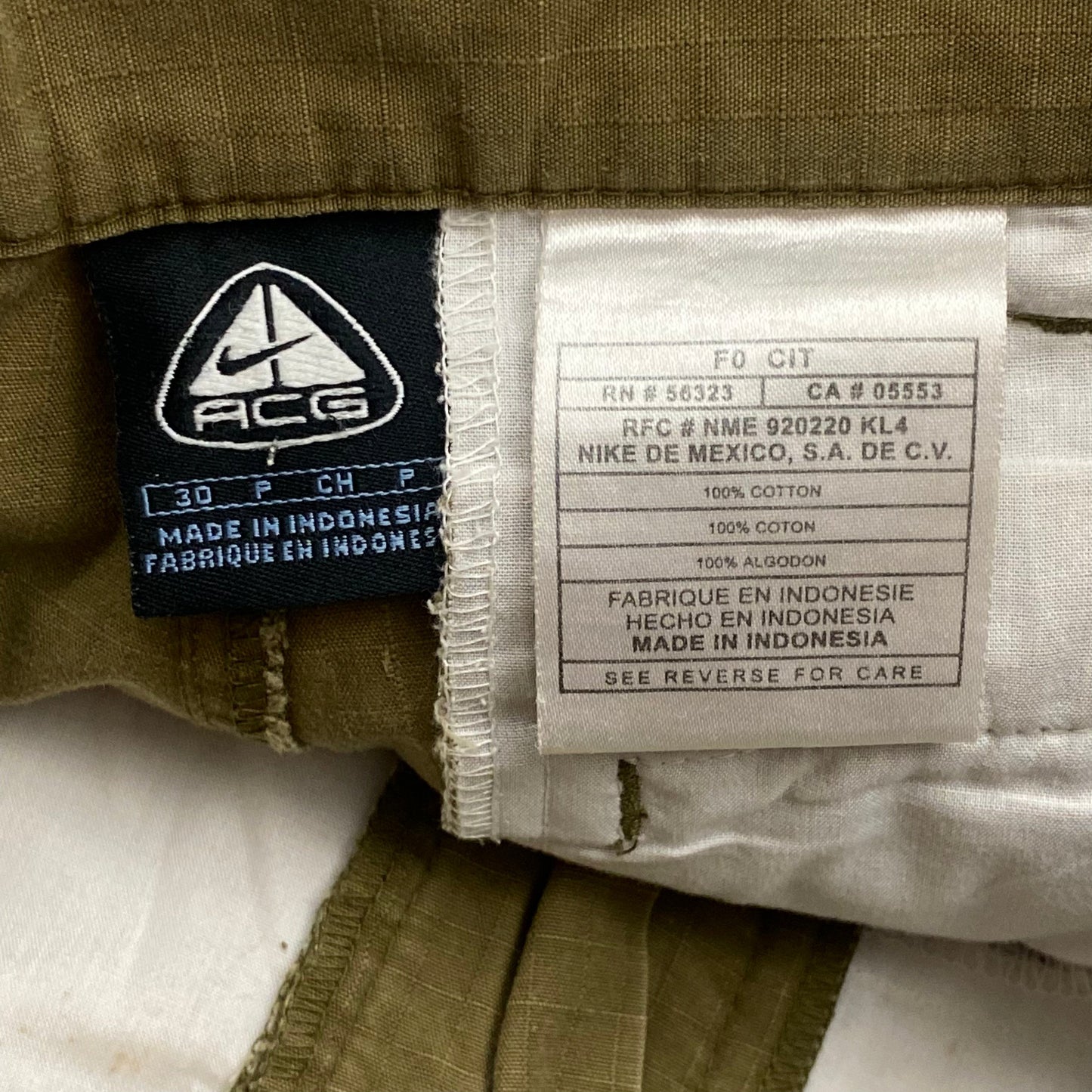 Nike ACG FW00 Ripstop Cargo Shorts - W32 | Default Title, Khaki