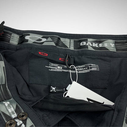 Oakley MTB Shorts (2000s) - Known Source