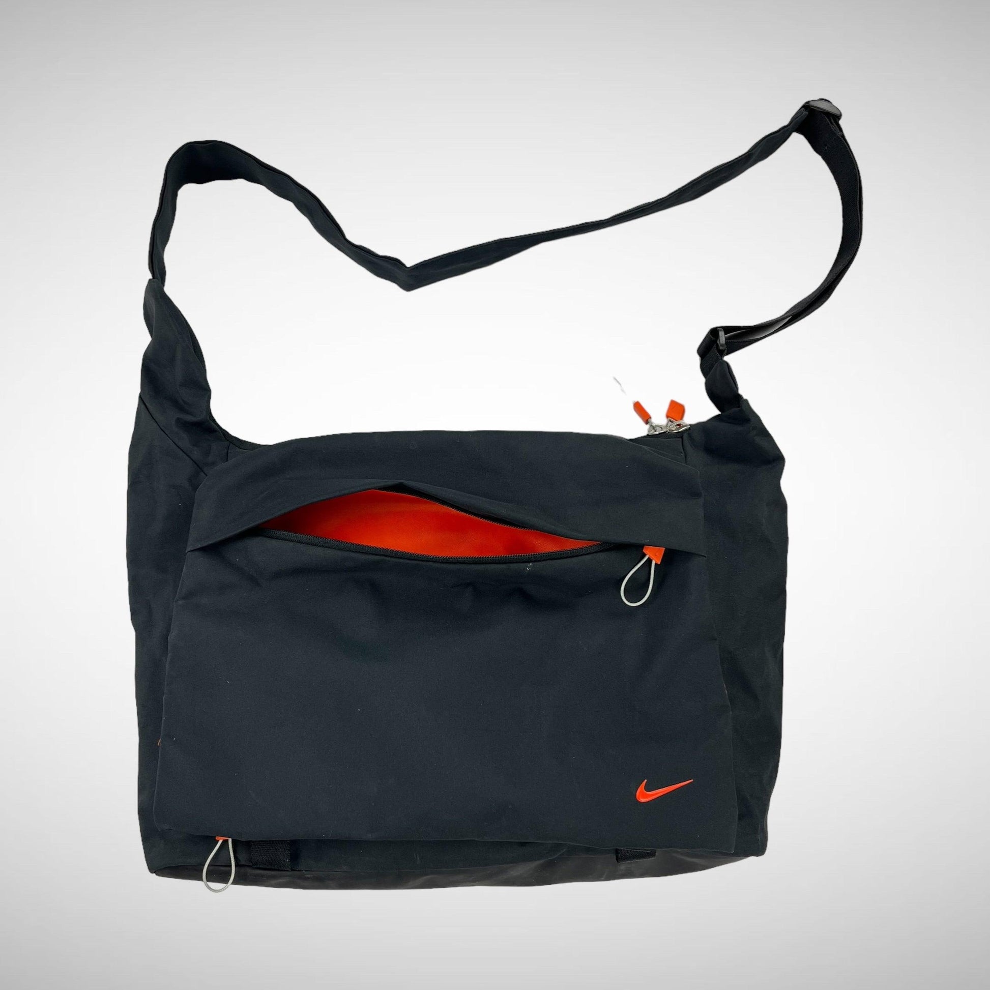 Nike Nylon Shoulderbag (2000s) - Known Source