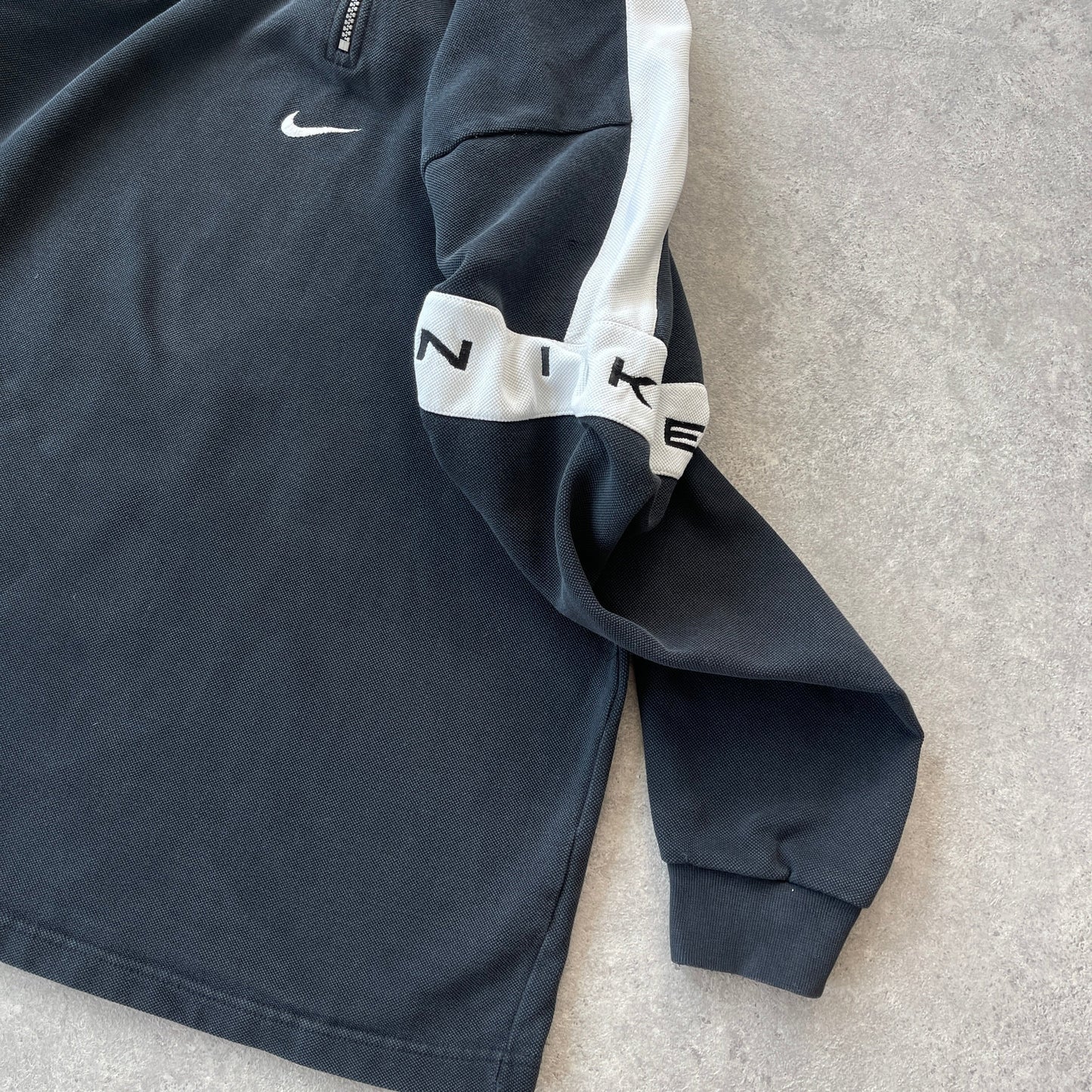 Nike RARE 1990s 1/4 zip heavyweight embroidered sweatshirt (L)