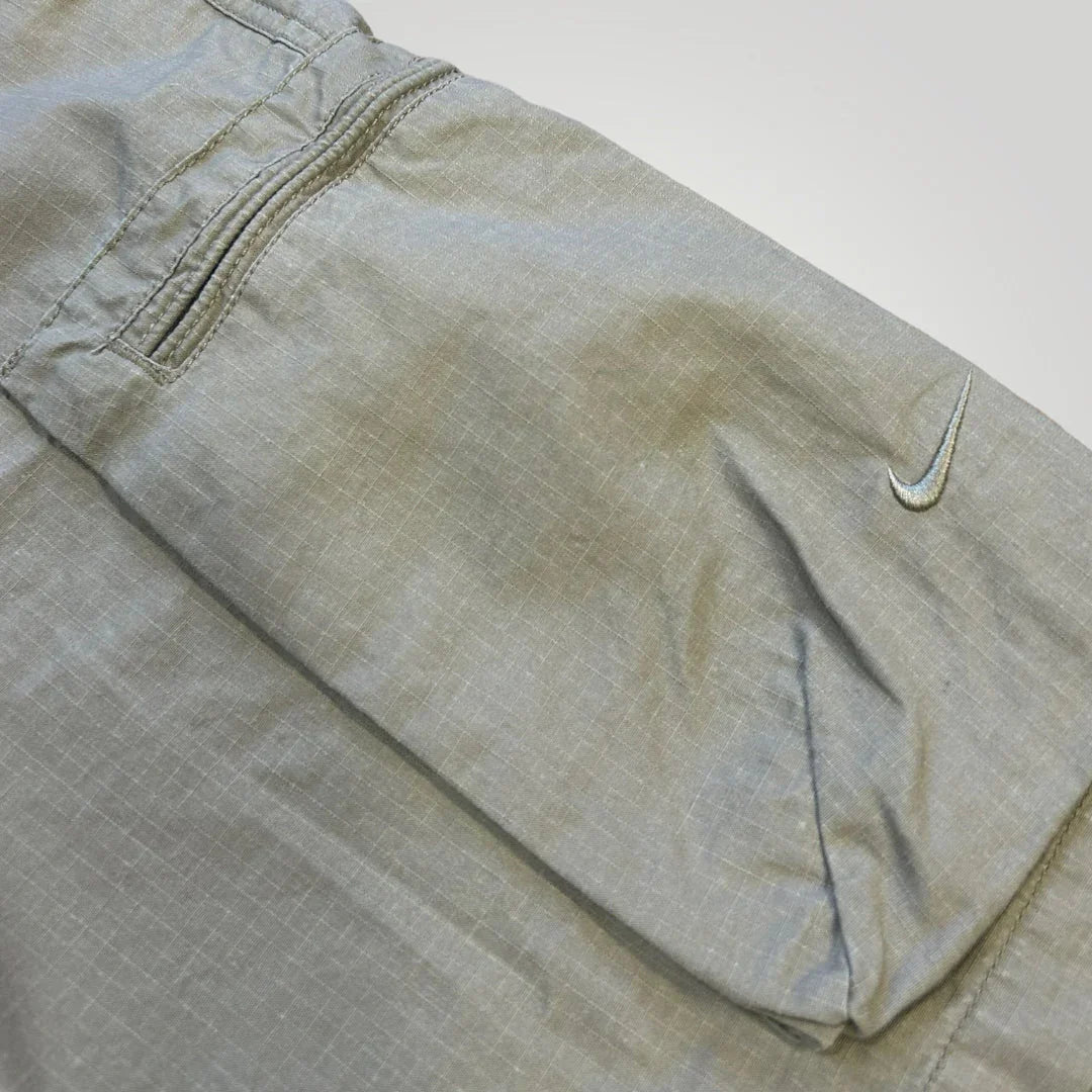 Nike 00’s Technical Shorts M
