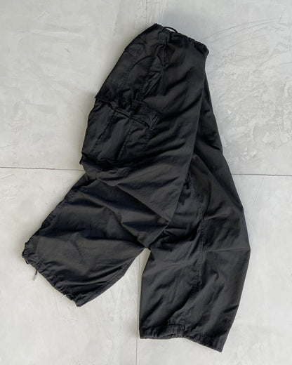 1990S VINTAGE MILITARY CARGO OVERPANTS IN BLACK