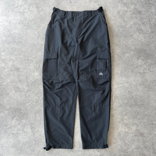 Nike ACG 2000s technical nylon cargo trousers (M)