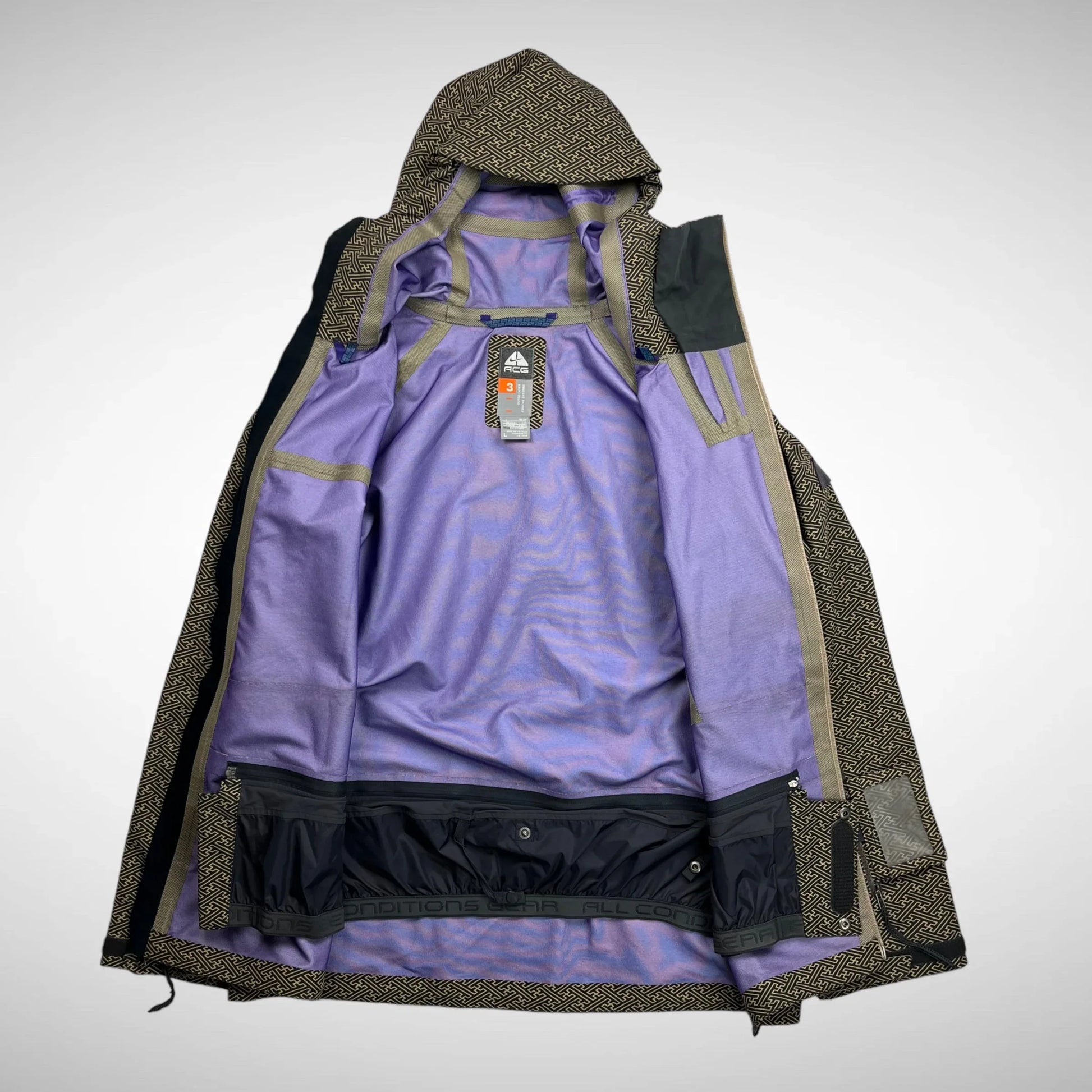 Nike ACG “Sayagata” Kimono Snowboard Jacket (AW(2008) – Known Source