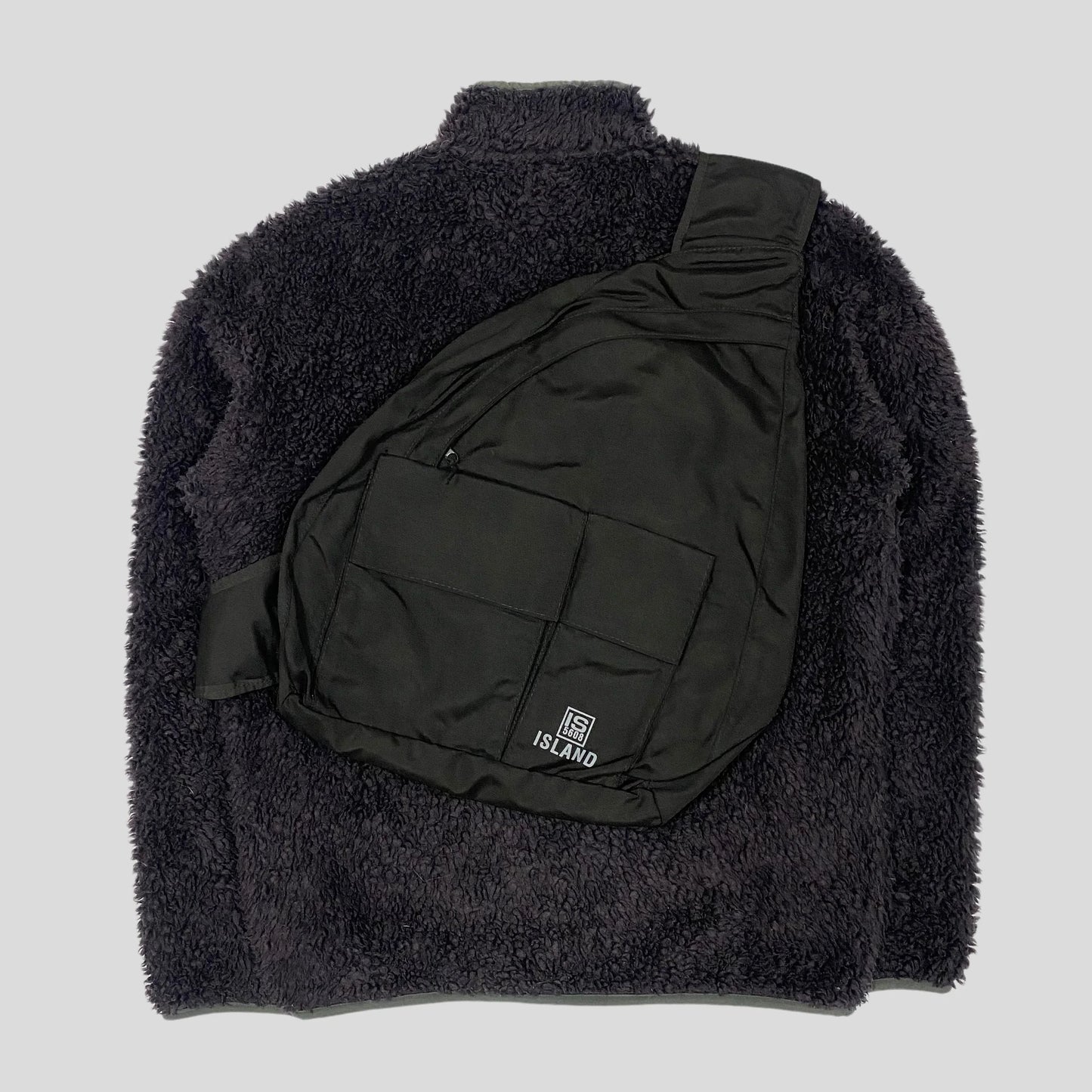 IS Island 00’s Tactical Slingbag - Black