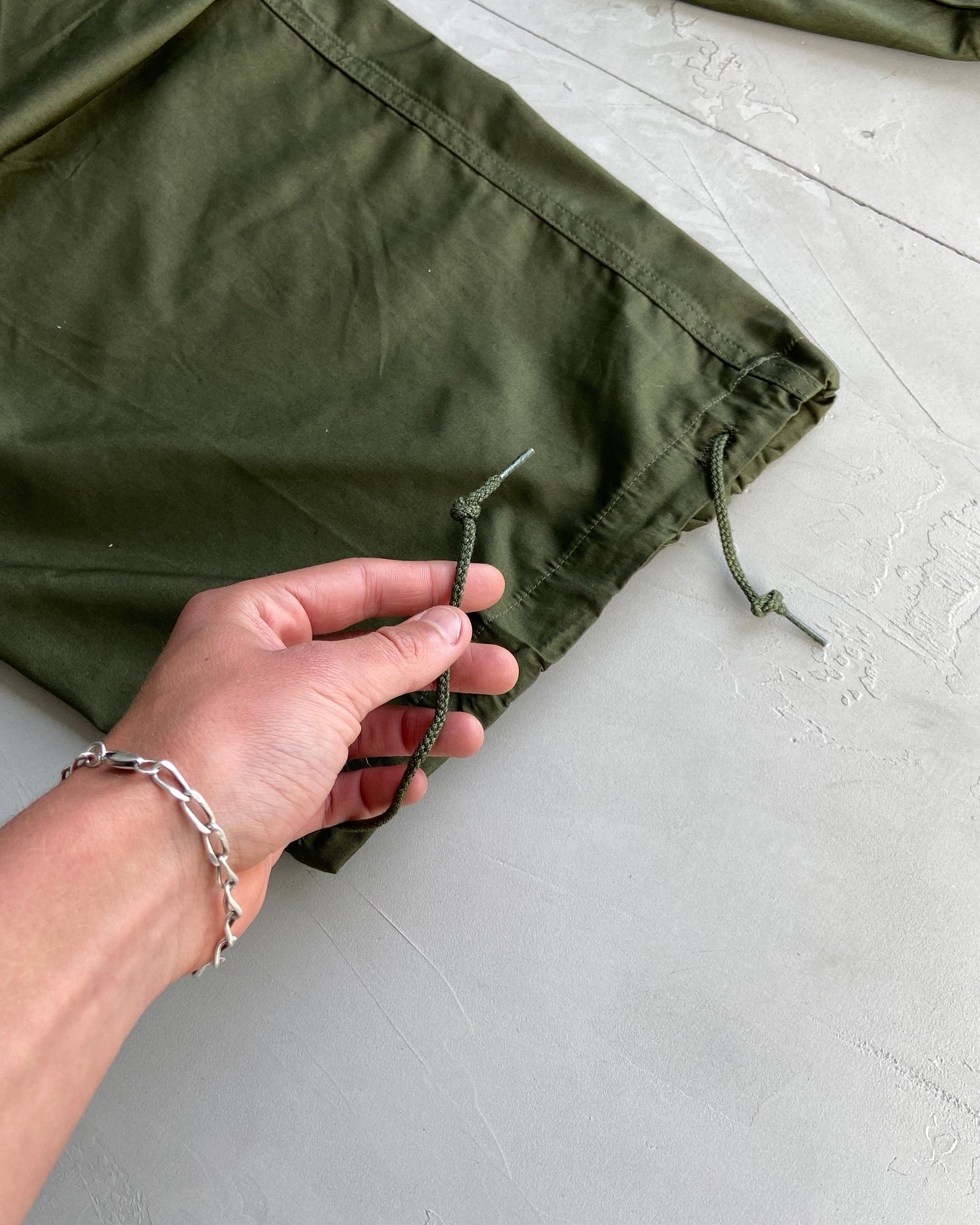 1990S VINTAGE MILITARY CARGO OVERPANTS IN GREEN