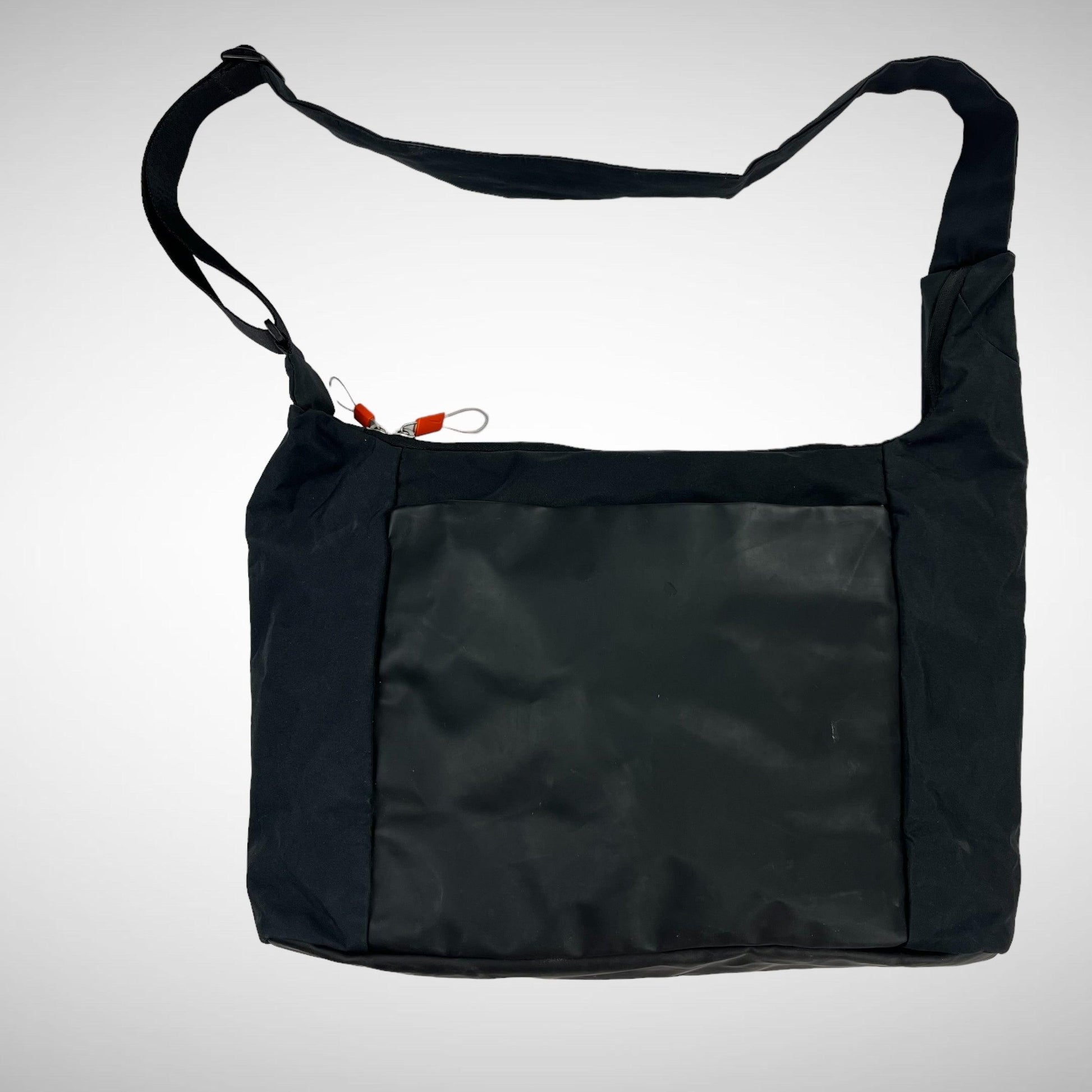 Nike Nylon Shoulderbag (2000s) - Known Source