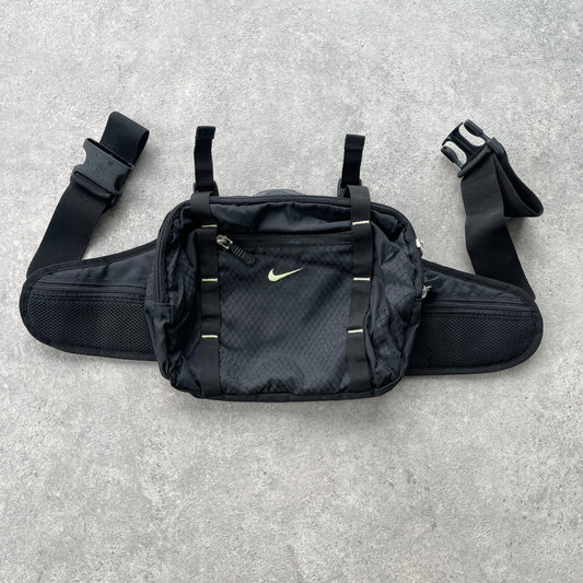 Nike 1990s cross body technical utility bag (12”x9”)