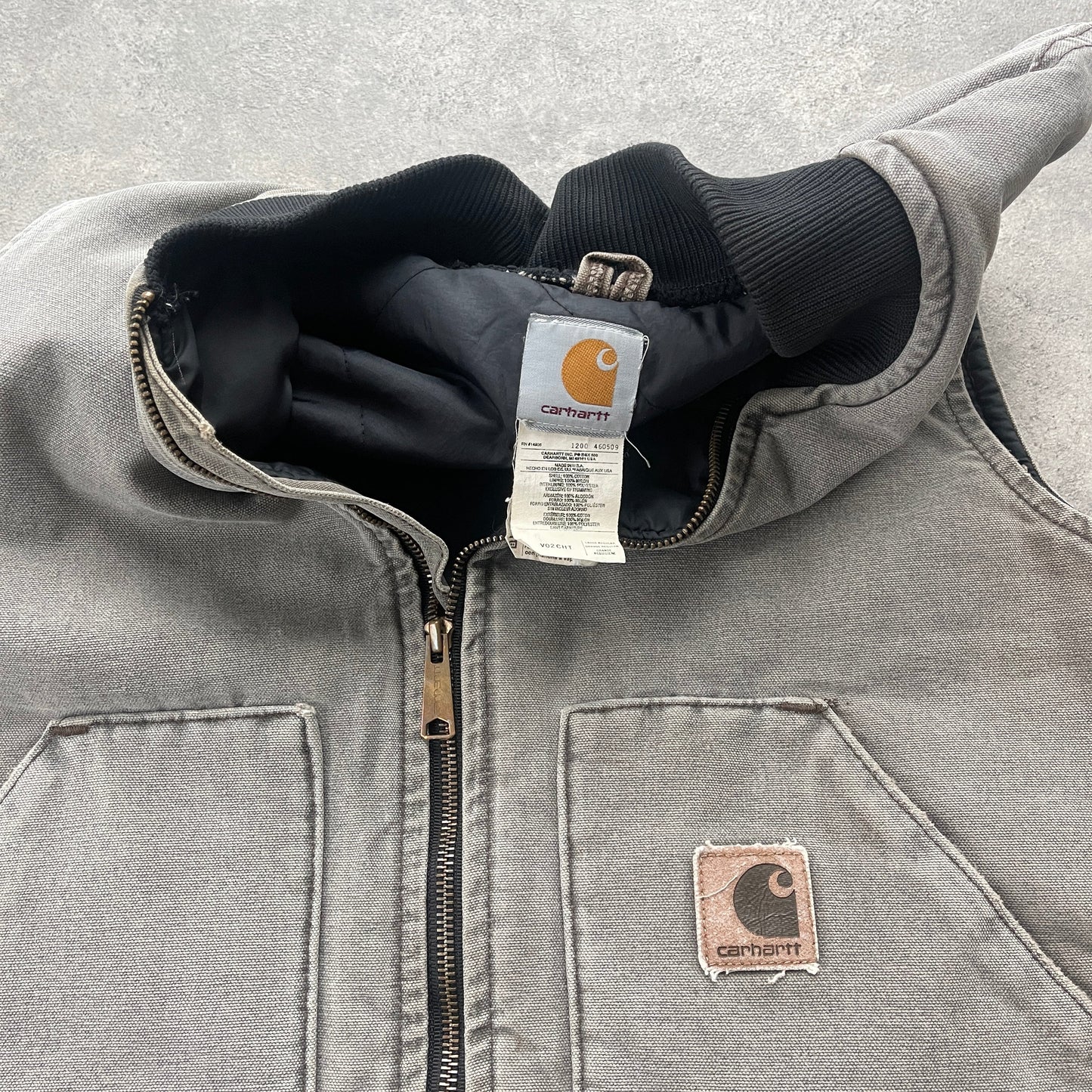 Carhartt 2000 heavyweight quilted vest jacket (L)