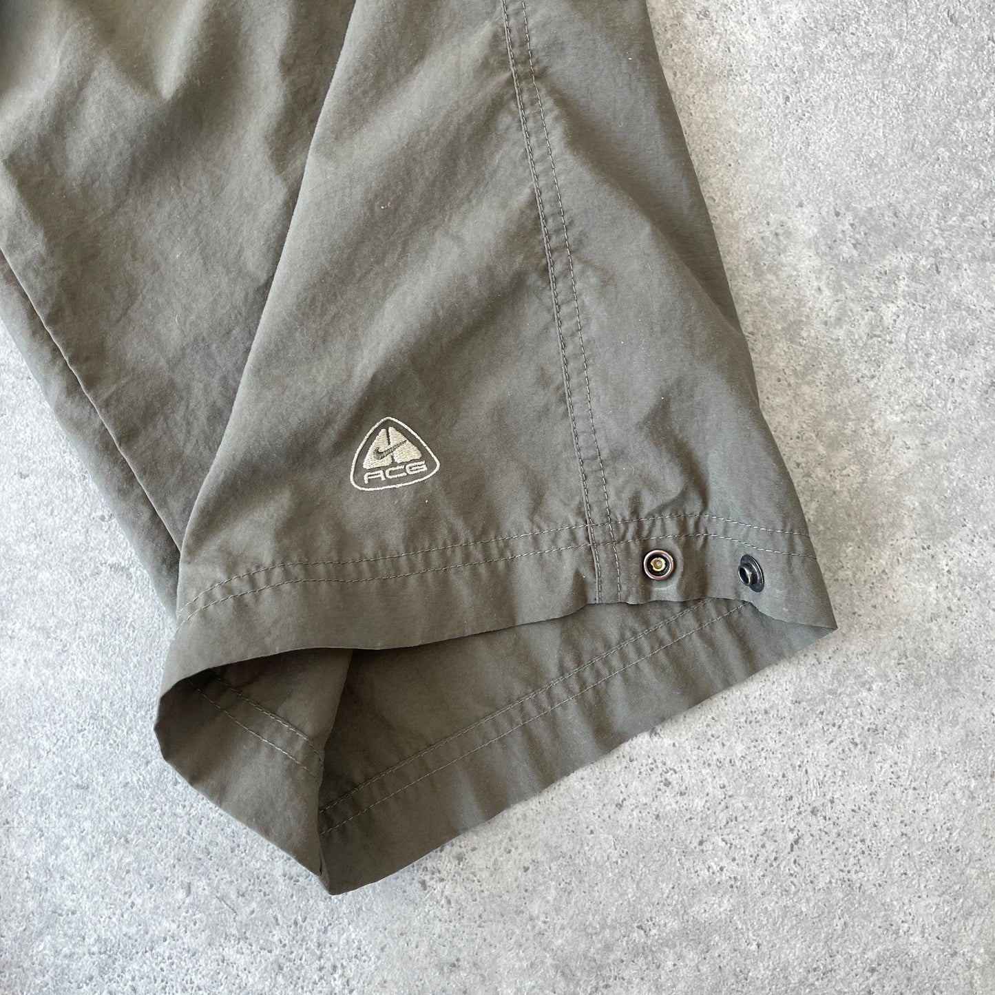 Nike ACG 2000s lightweight technical parachute pants (L)