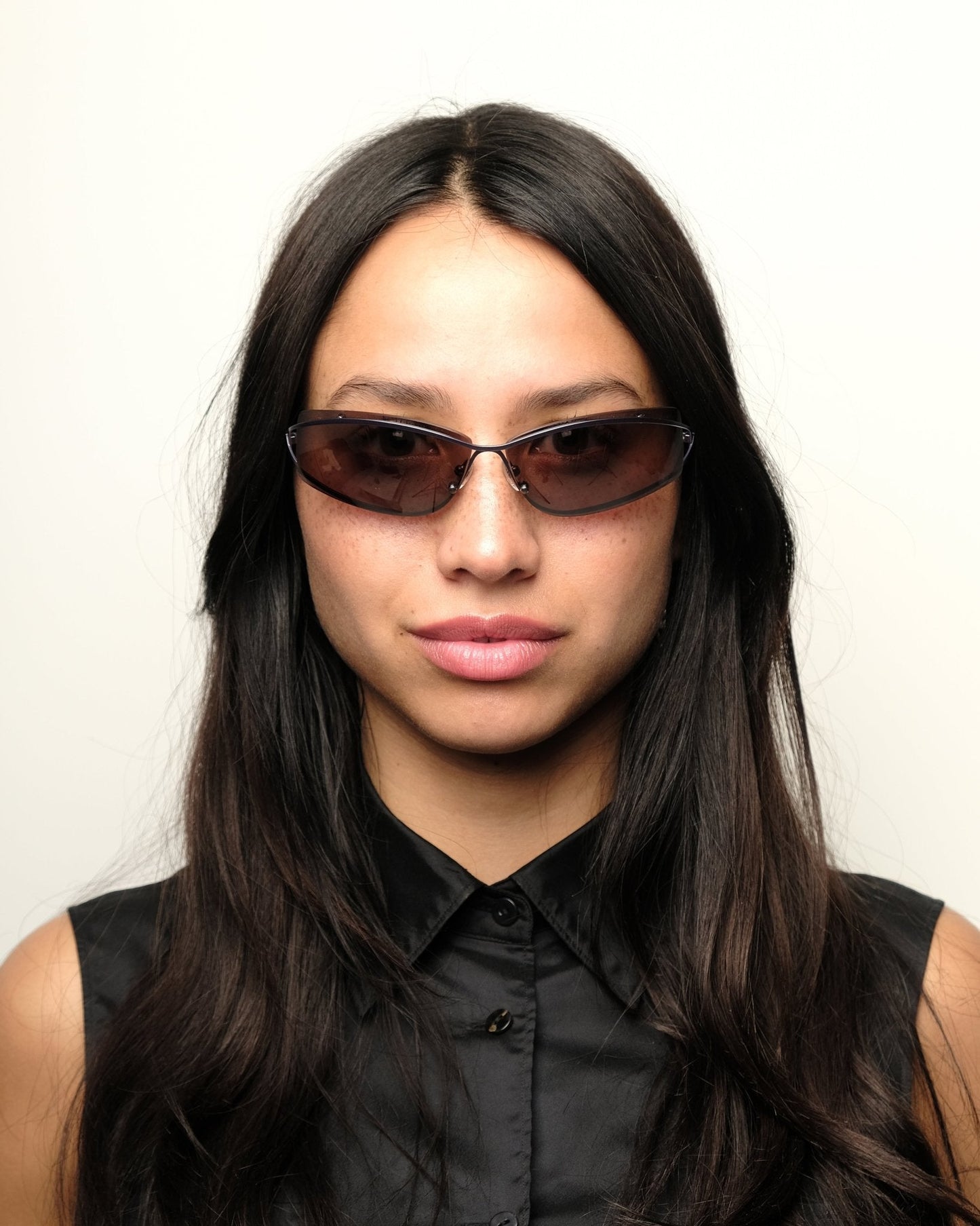 https://cdn.shopify.com/s/files/1/0818/5459/5398/files/kenzo-kenzo-sunglasses-vintage-su461-3883368.jpg?v=1778953774
