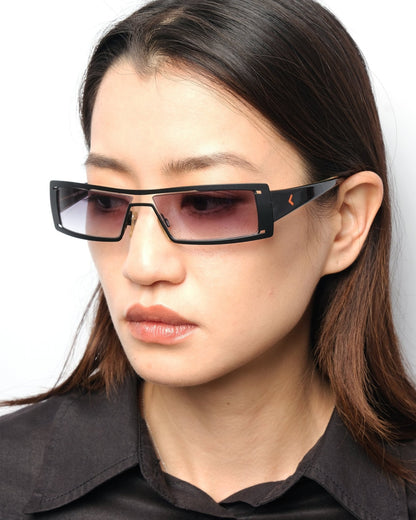 https://cdn.shopify.com/s/files/1/0818/5459/5398/files/look-sunglasses-231897.jpg?v=1733870409