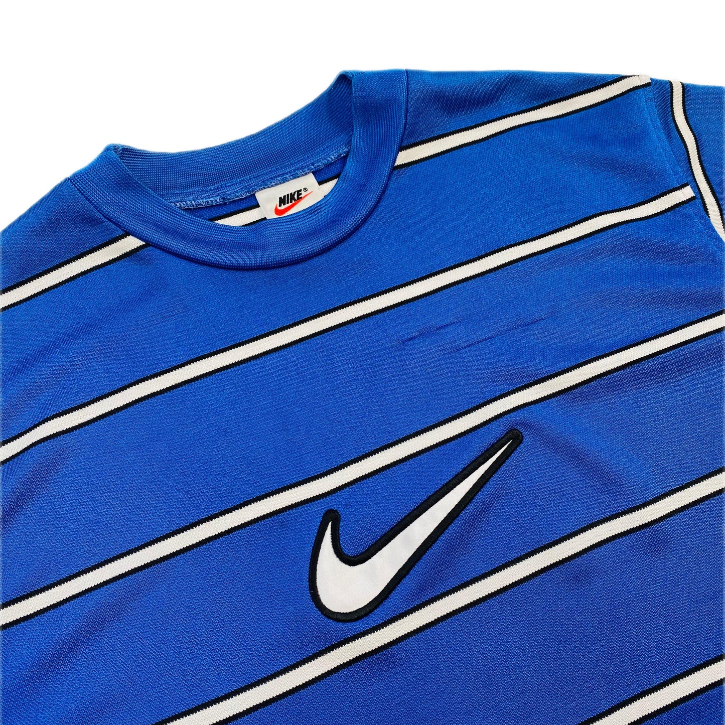 NIKE STRIPE NAVY CENTRE SWOOSH TEE  (M)