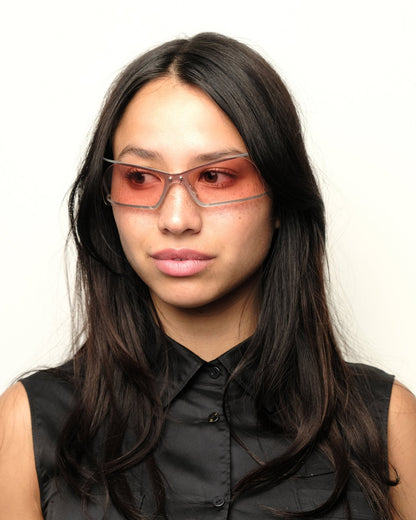 https://cdn.shopify.com/s/files/1/0818/5459/5398/files/parasite-parasite-2002-sunglasses-vintage-su494-2006780.jpg?v=1778953720