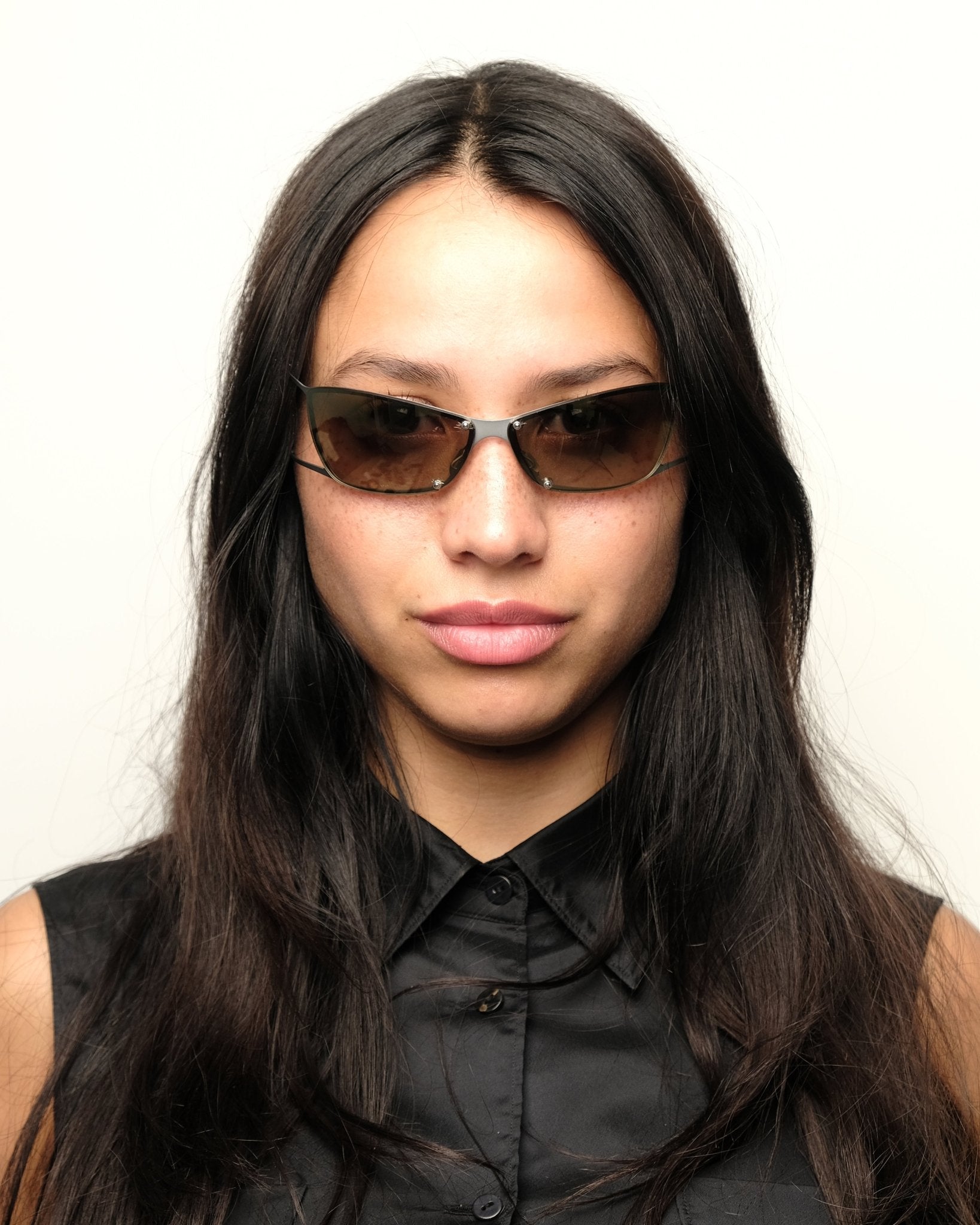 https://cdn.shopify.com/s/files/1/0818/5459/5398/files/parasite-parasite-2003-sunglasses-vintage-su495-3084616.jpg?v=1778953722