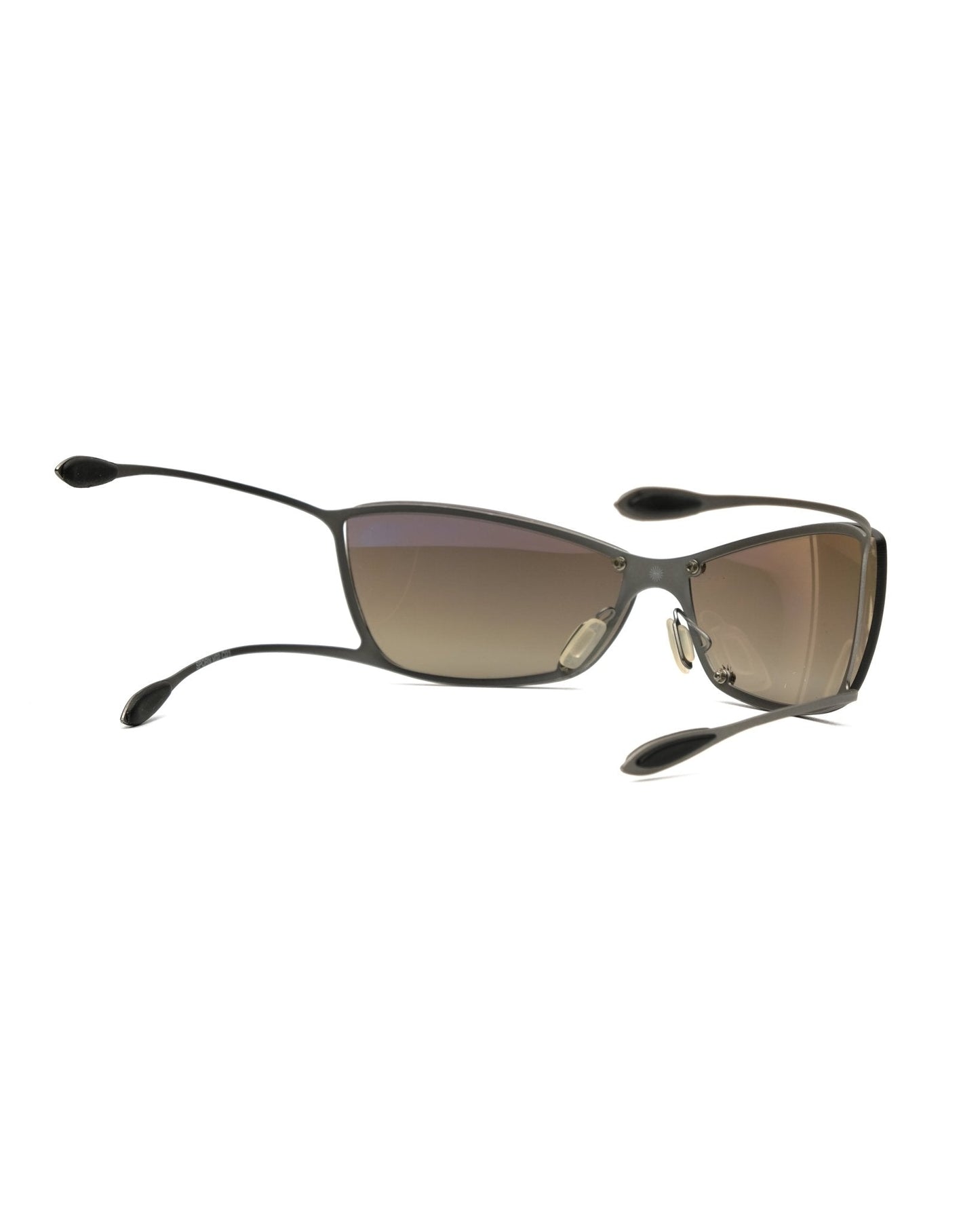 https://cdn.shopify.com/s/files/1/0818/5459/5398/files/parasite-parasite-2003-sunglasses-vintage-su495-8811373.jpg?v=1778953752