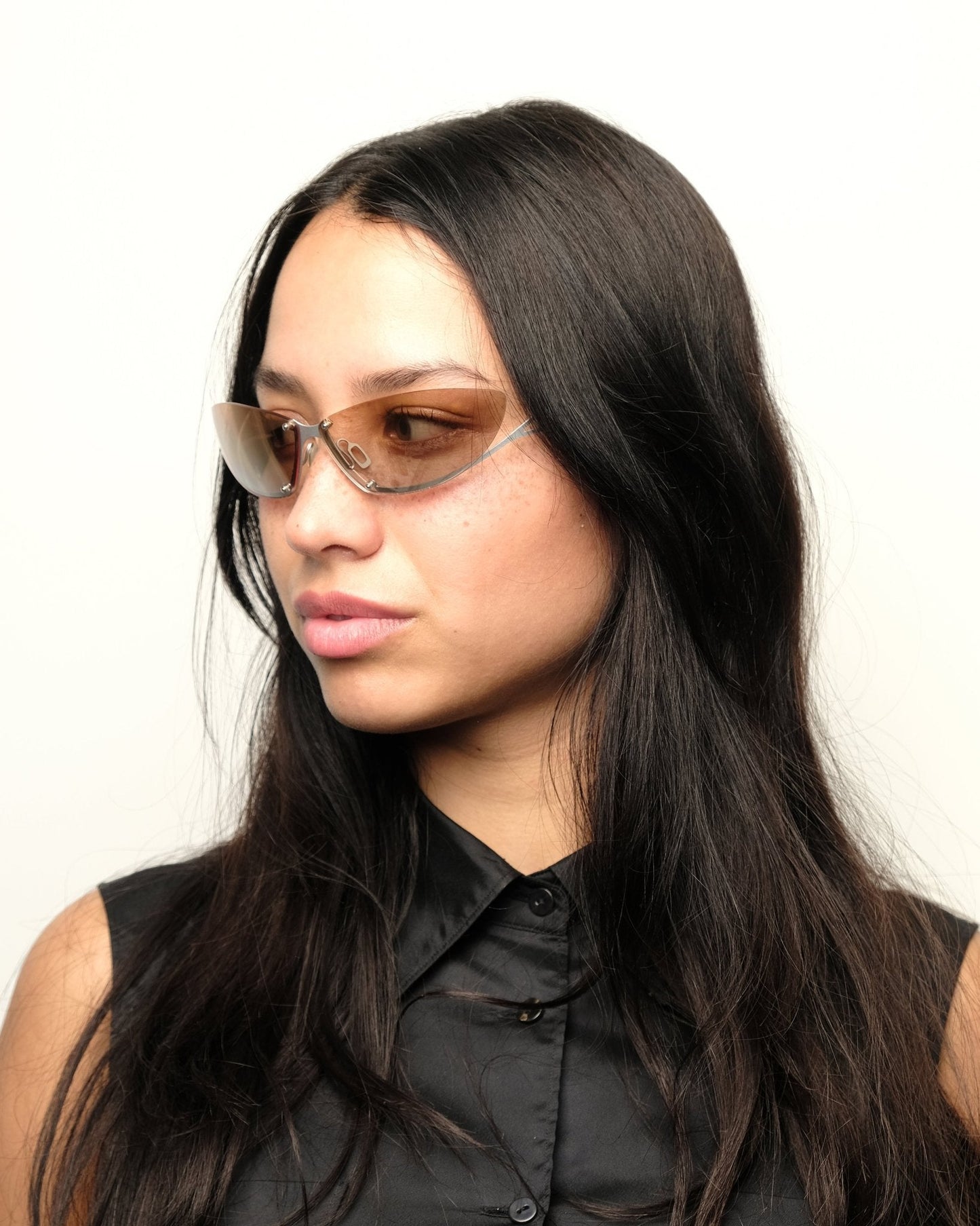 https://cdn.shopify.com/s/files/1/0818/5459/5398/files/parasite-parasite-2003-sunglasses-vintage-su496-8115434.jpg?v=1778953656