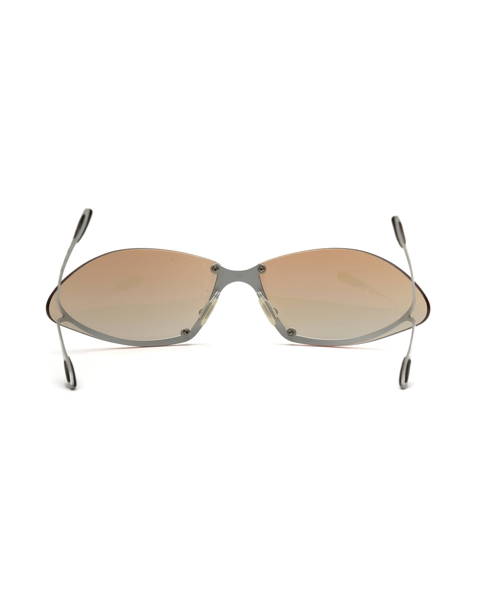 https://cdn.shopify.com/s/files/1/0818/5459/5398/files/parasite-parasite-2003-sunglasses-vintage-su497-3568062.jpg?v=1778953653