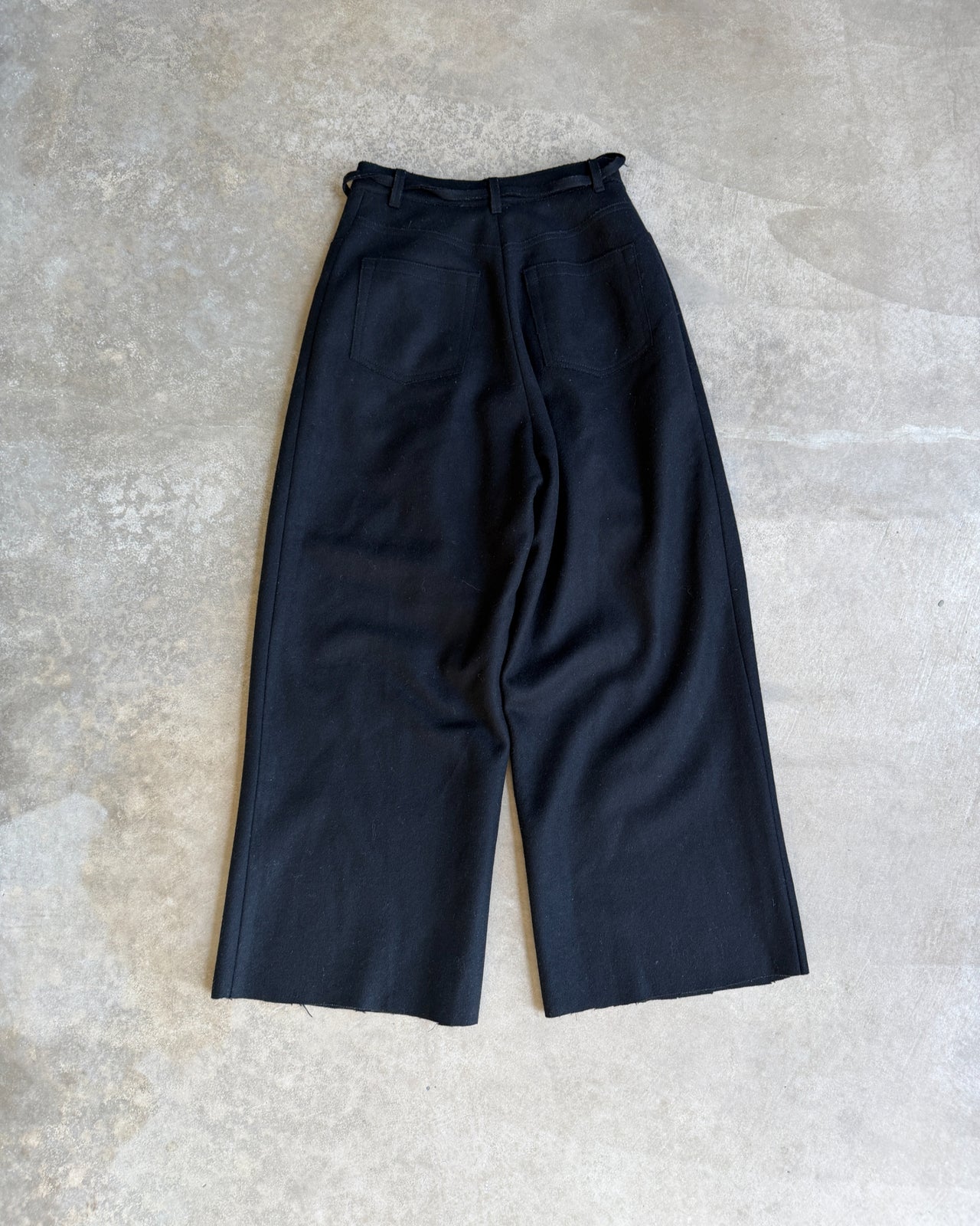 Acne Studios AW2014 Wool Wide Leg Cropped Trousers – XS-on a concrete background