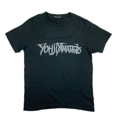 YOHJI YAMAMOTO  SPELLOUT TEE  (M)